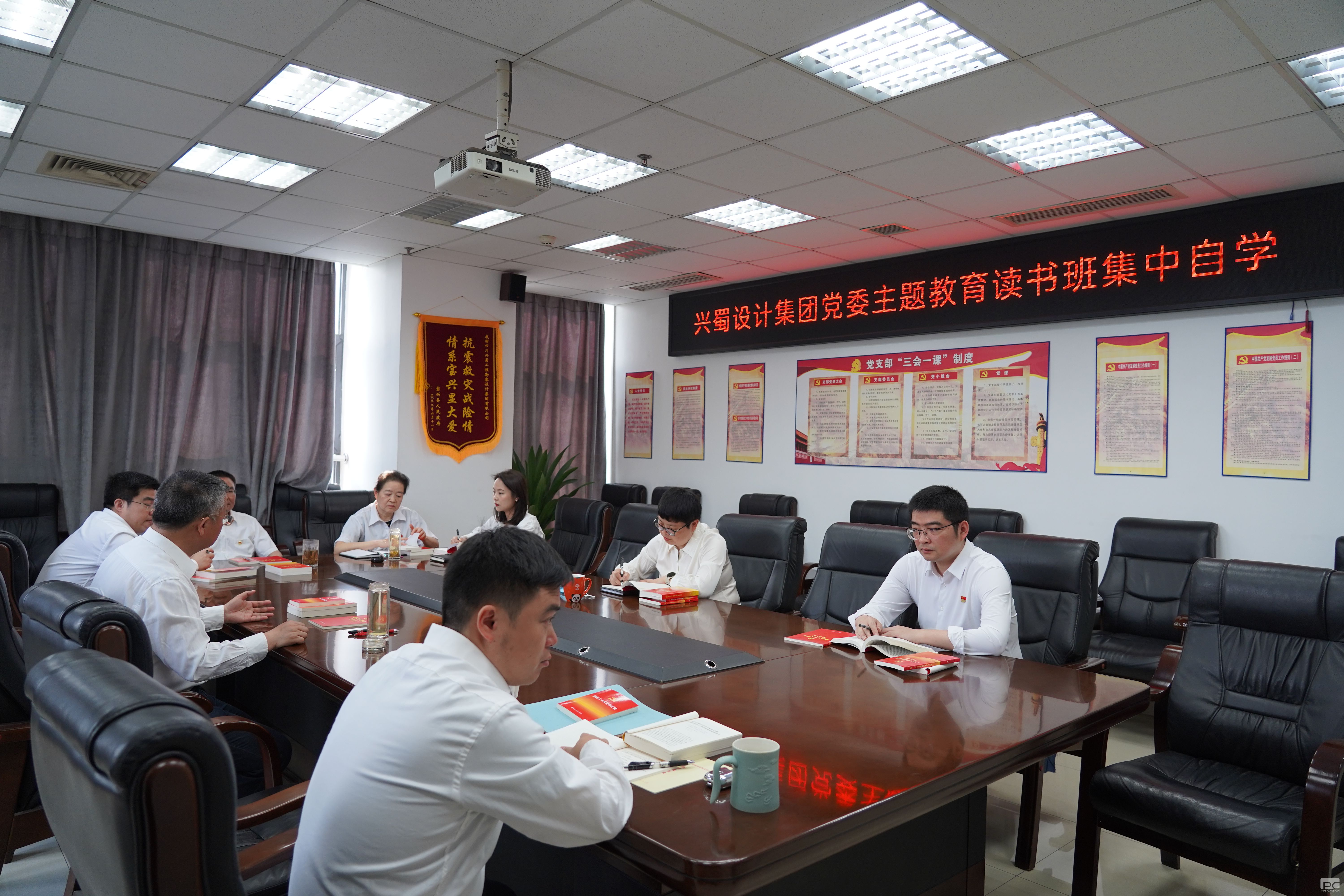 �۲��á�(�й���)���޹�˾����