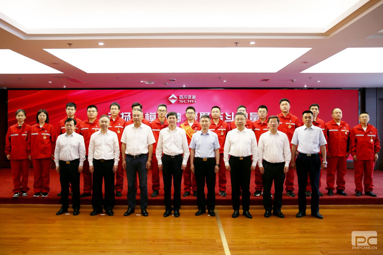 ������ģ���� ���۷ܽ����� | �����ٿ���ģ��̸��