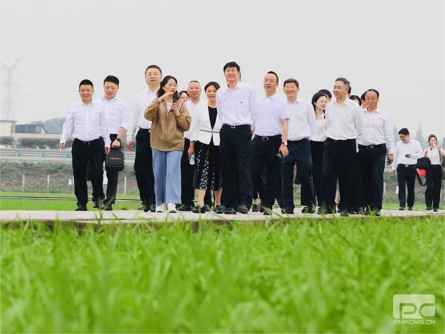 �۲��á�(�й���)���޹�˾����