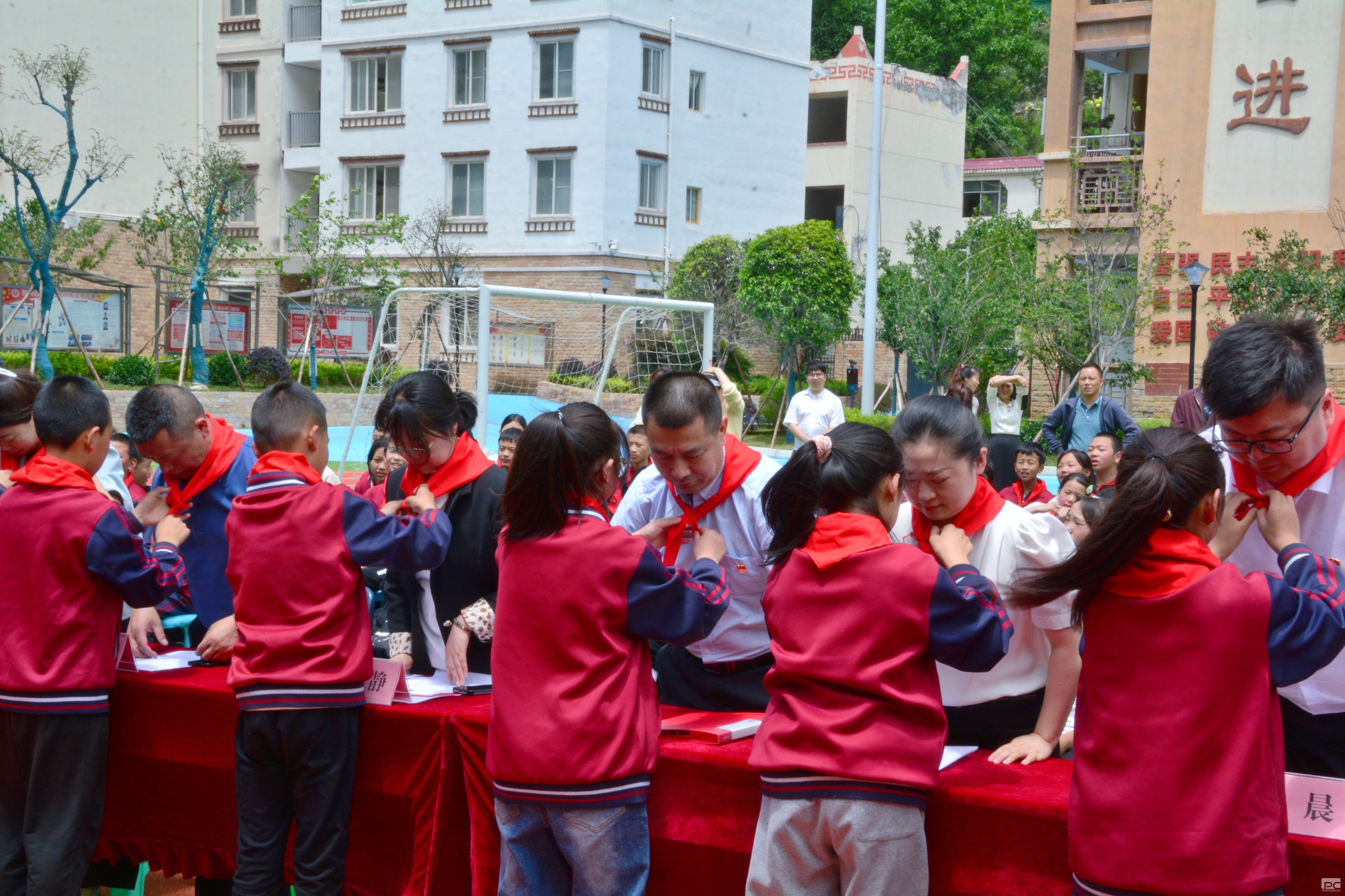 �۲��á�(�й���)���޹�˾����