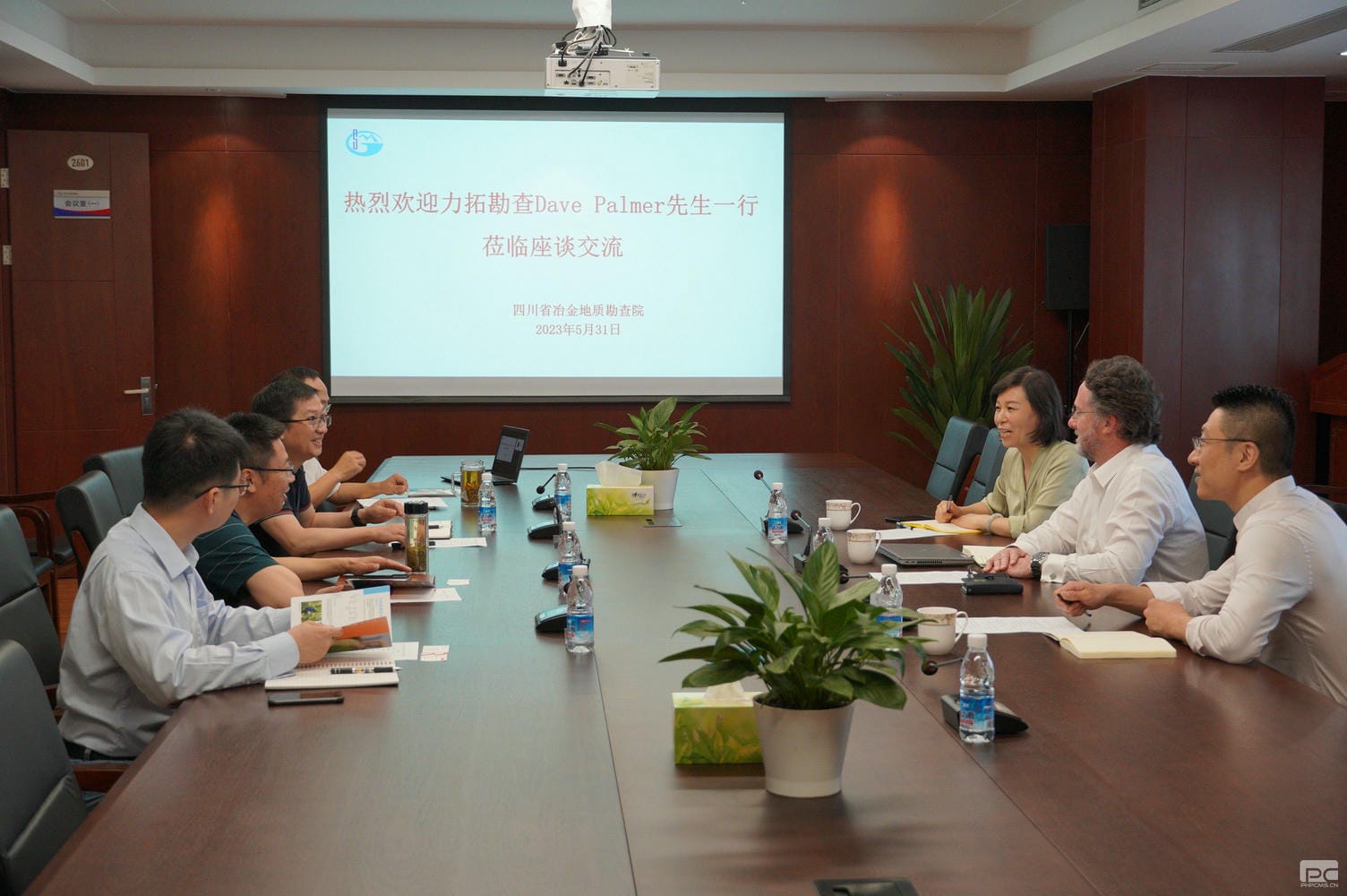 �۲��á�(�й���)���޹�˾����