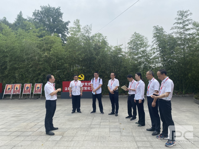 �۲��á�(�й���)���޹�˾����