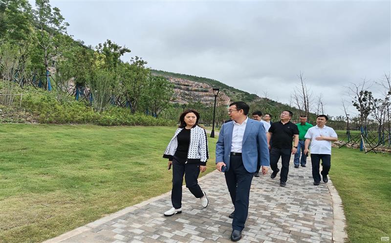 ���н��������������������������벢���ƽ��������������ʵ