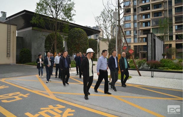 �۲��á�(�й���)���޹�˾����