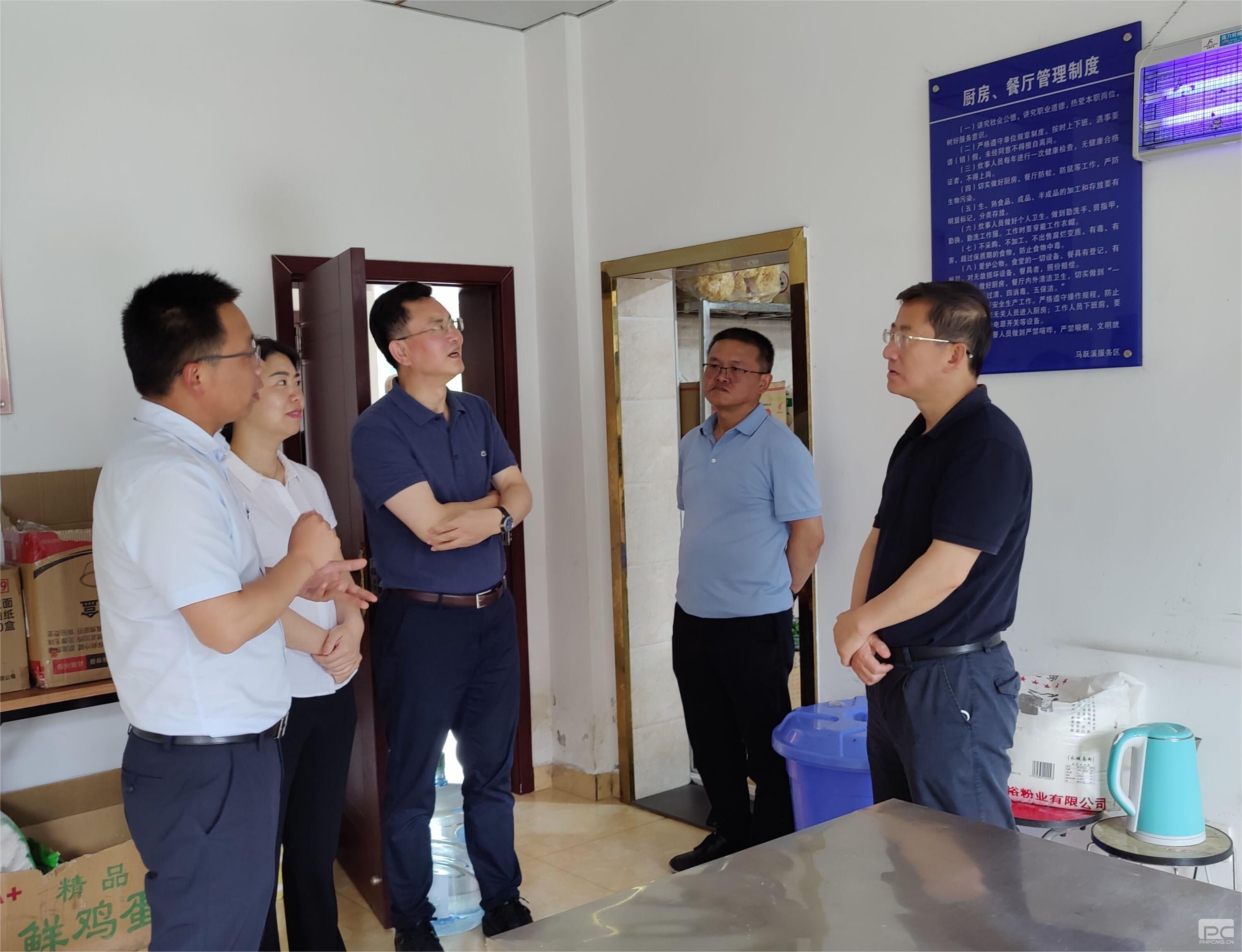 �۲��á�(�й���)���޹�˾����