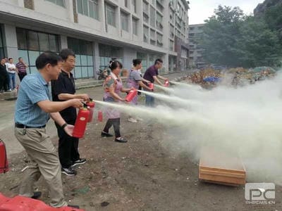 �۲��á�(�й���)���޹�˾����