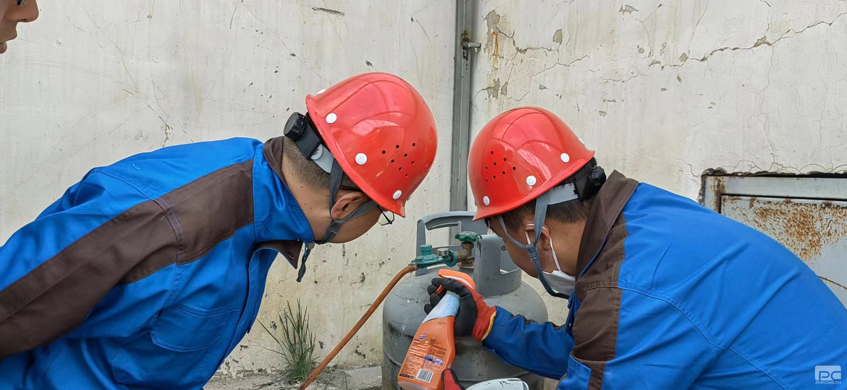 �۲��á�(�й���)���޹�˾����