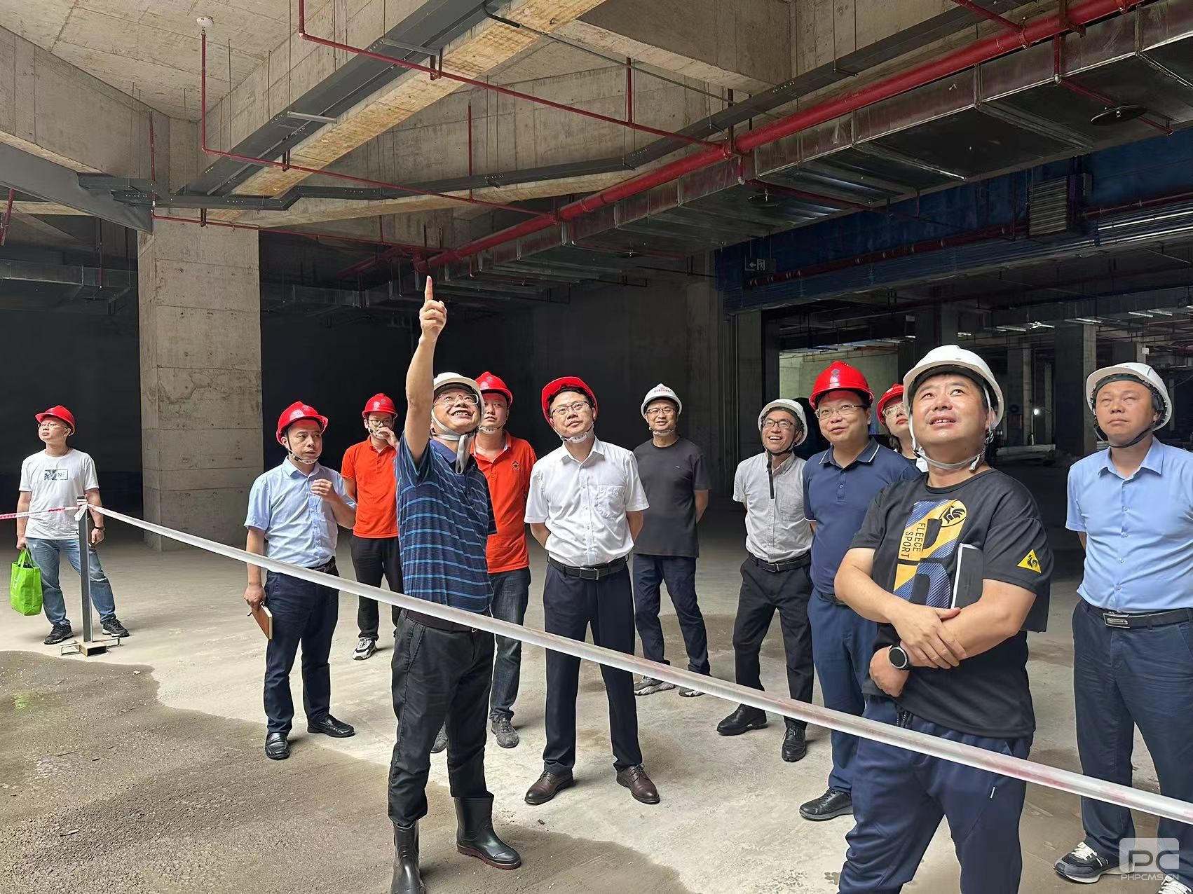 �۲��á�(�й���)���޹�˾����