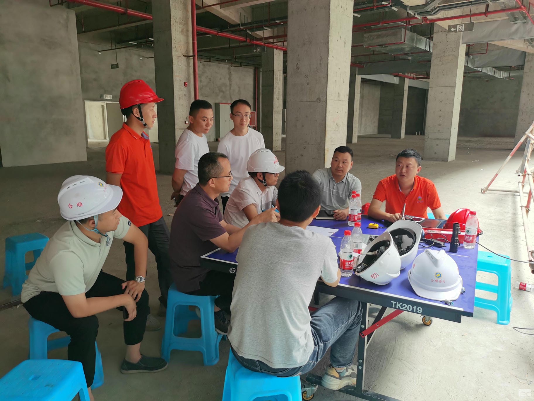 �۲��á�(�й���)���޹�˾����