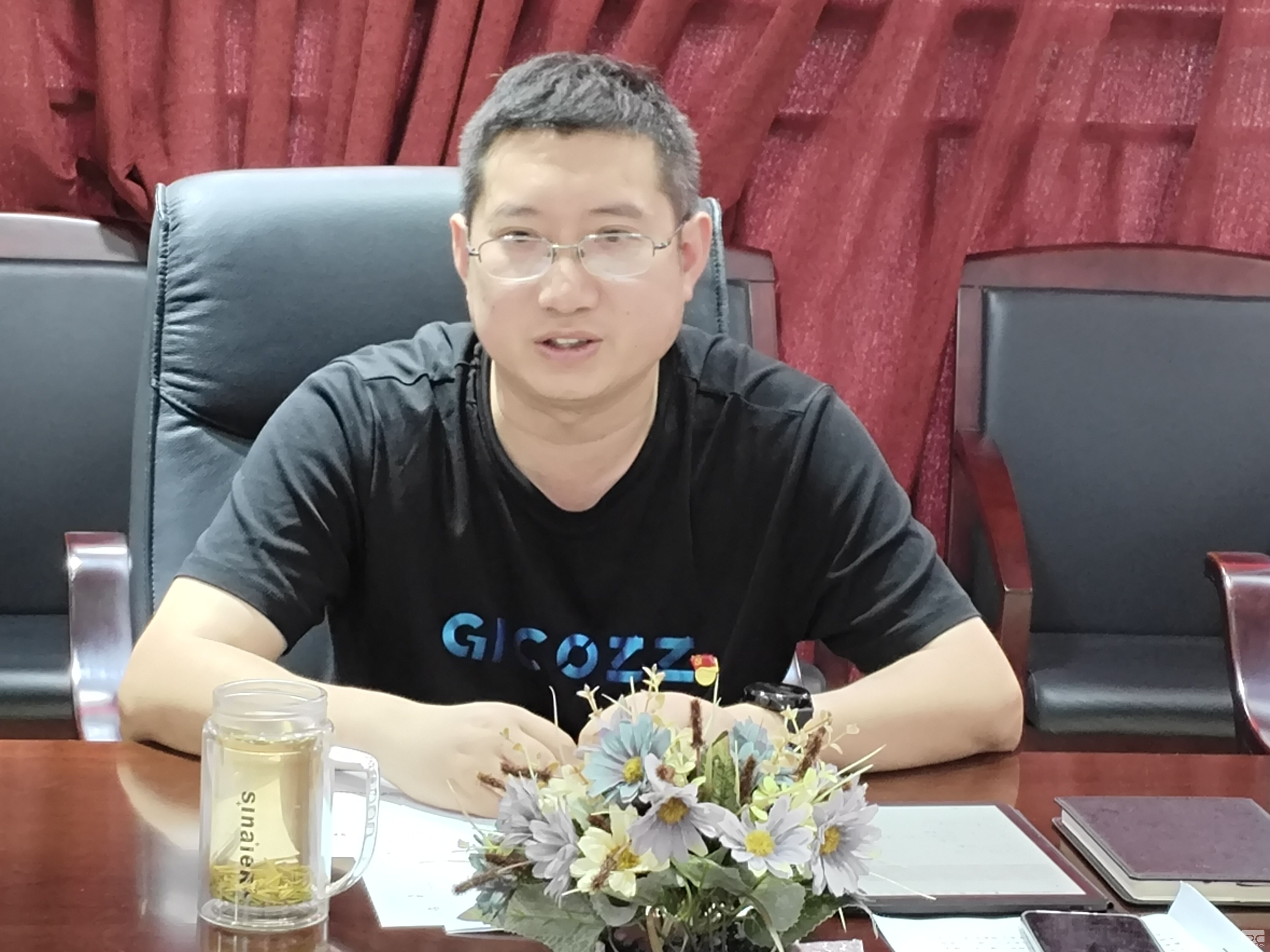 �۲��á�(�й���)���޹�˾����