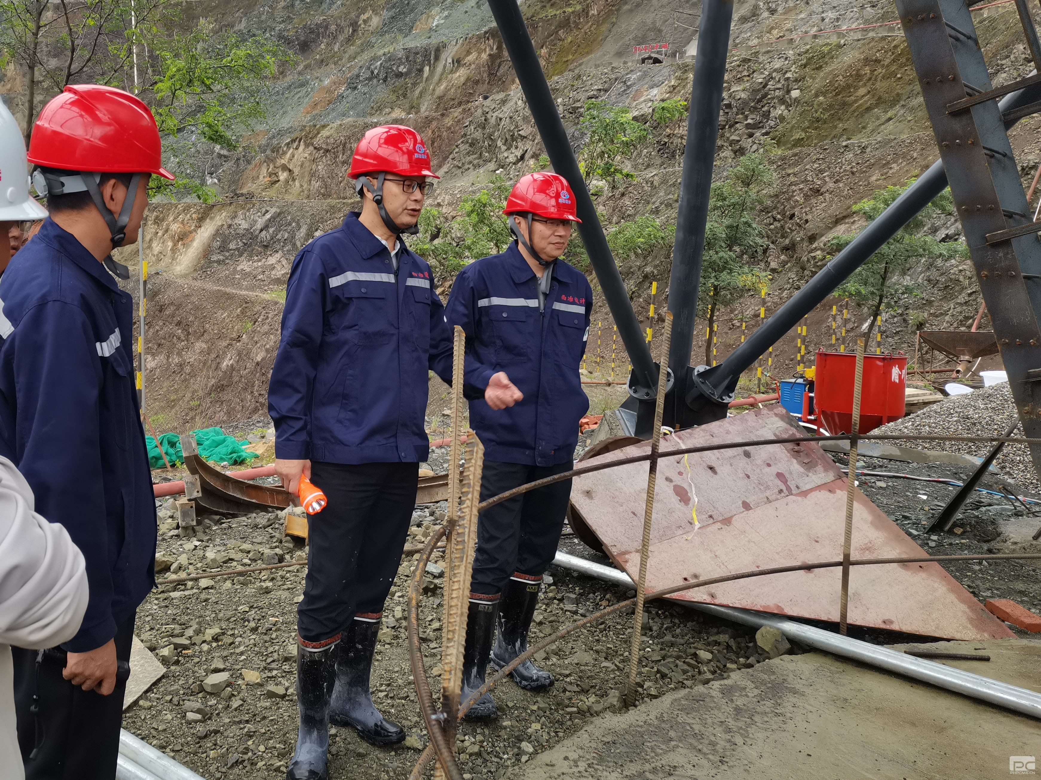 �۲��á�(�й���)���޹�˾����