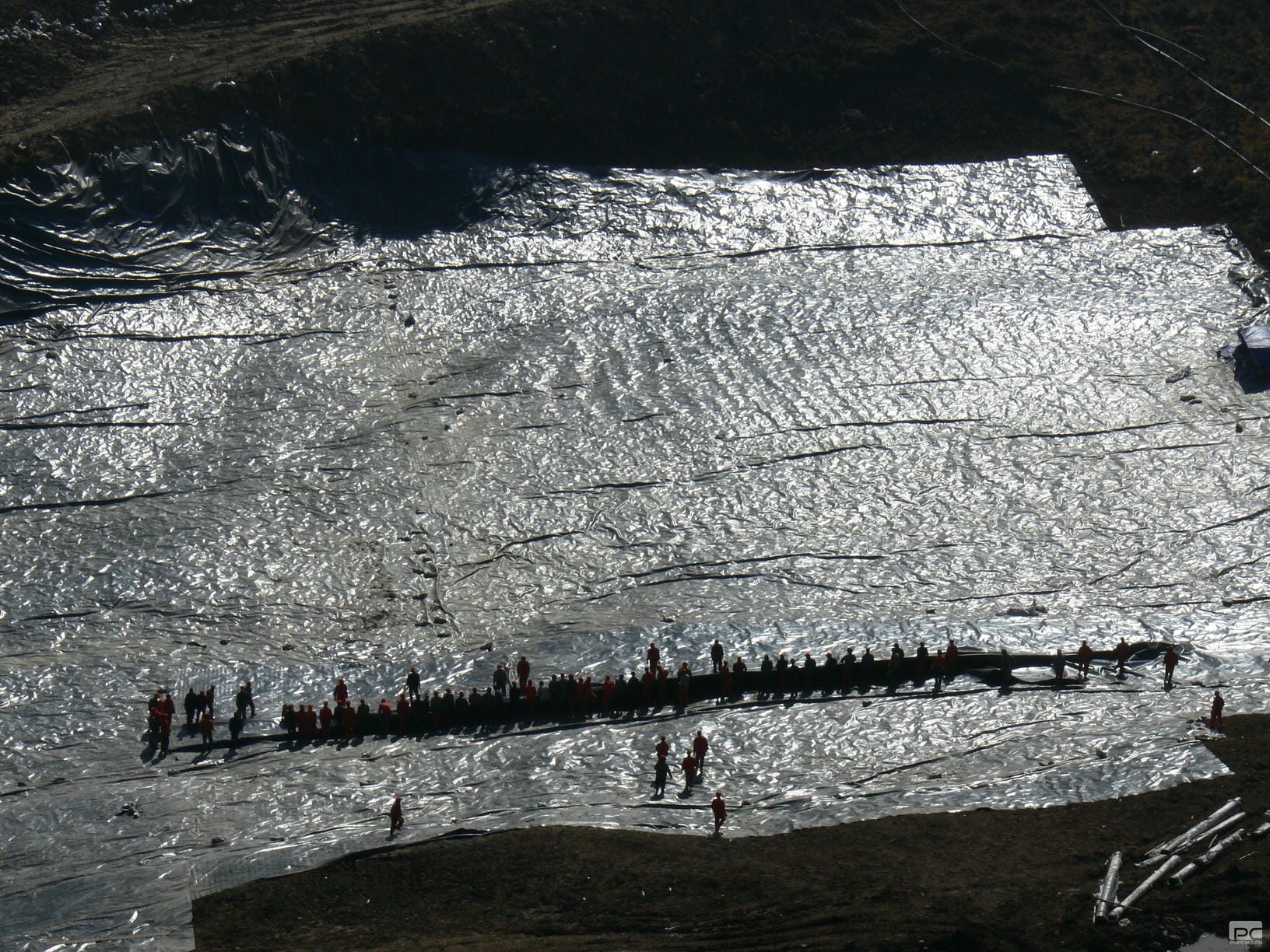 �۲��á�(�й���)���޹�˾����