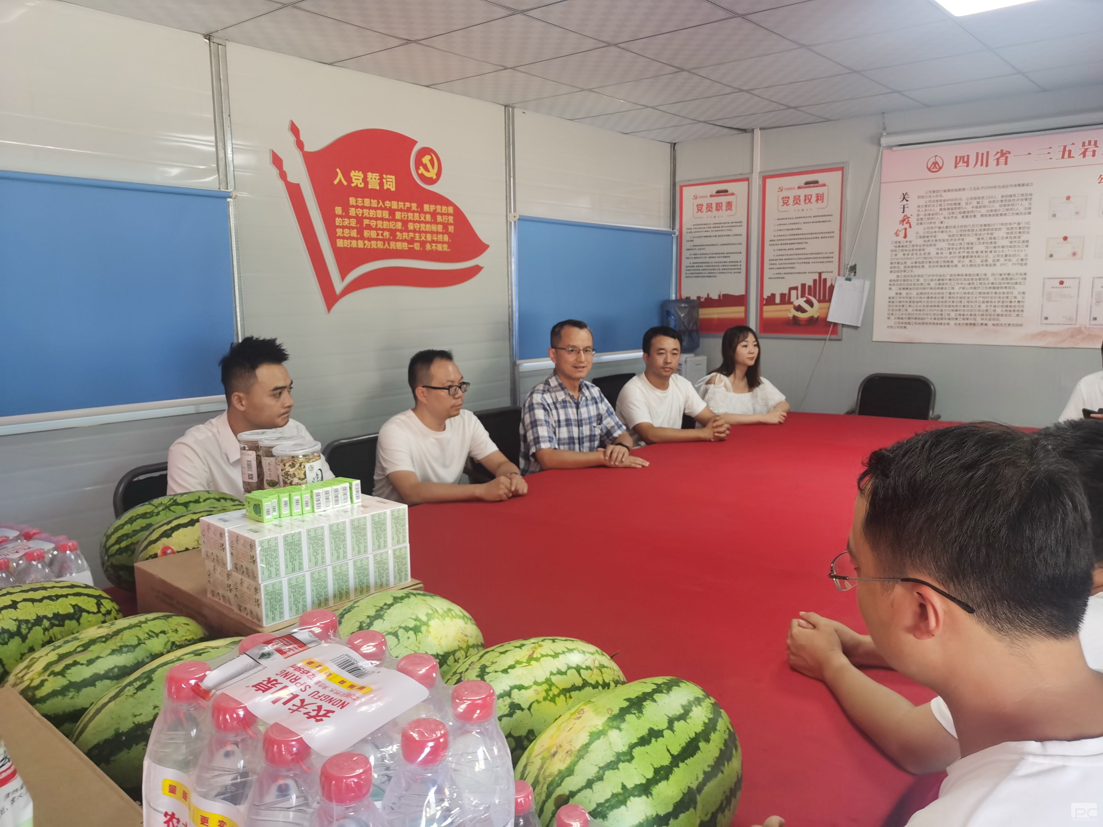 ����ο������������ξ�ע������ �ڳǷ�����˾������֯��չ ���·�����������˶�