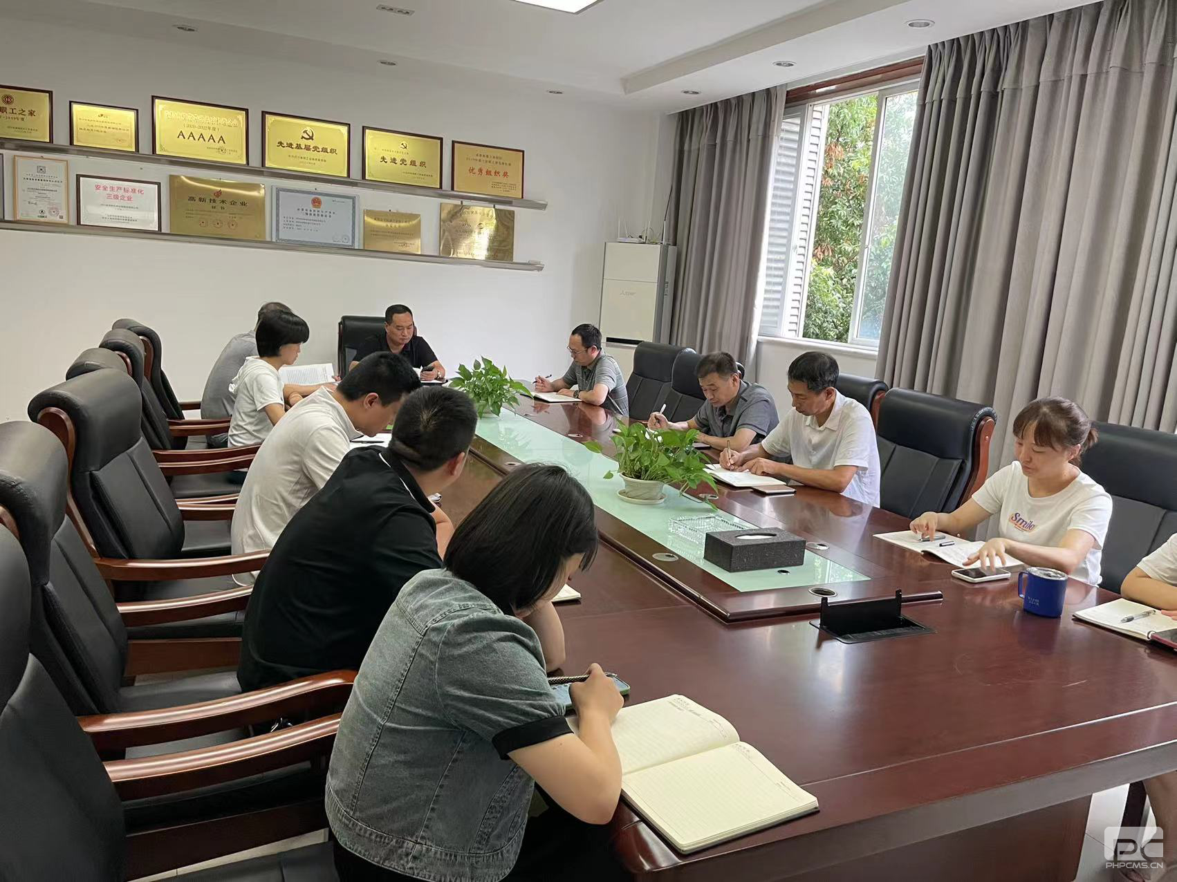 ѧϰ�᳹ϰ��ƽ��ʱ���й���ɫ�������˼������ʵ�ƶ�������������