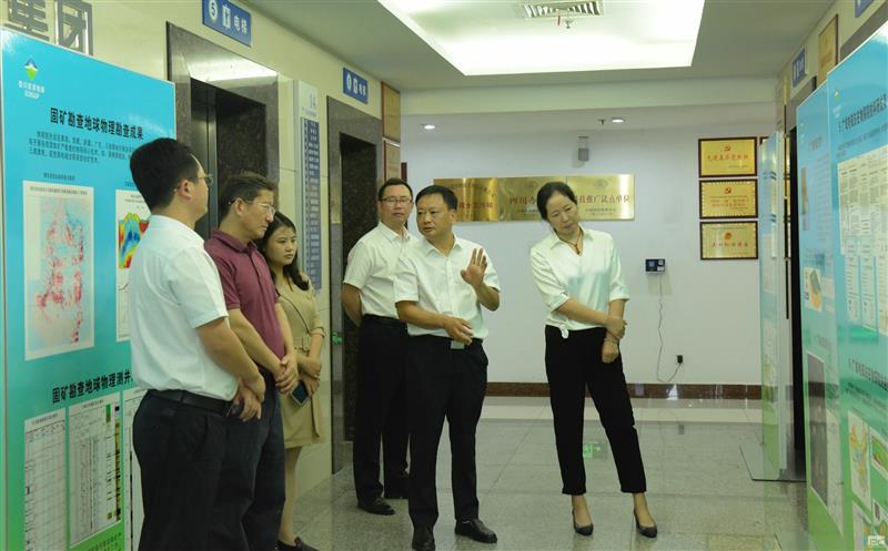 �Ŵ�ï����̽Ժ����ר�����