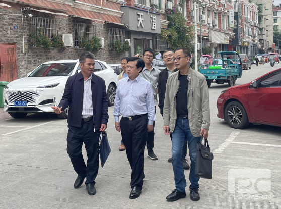 �����쵼�����˼��ſ�չ��ǰ�������