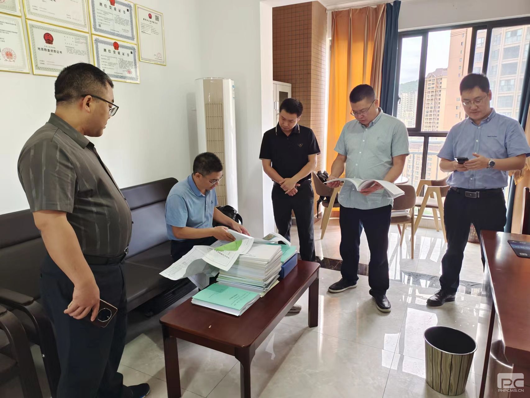 �۲��á�(�й���)���޹�˾����