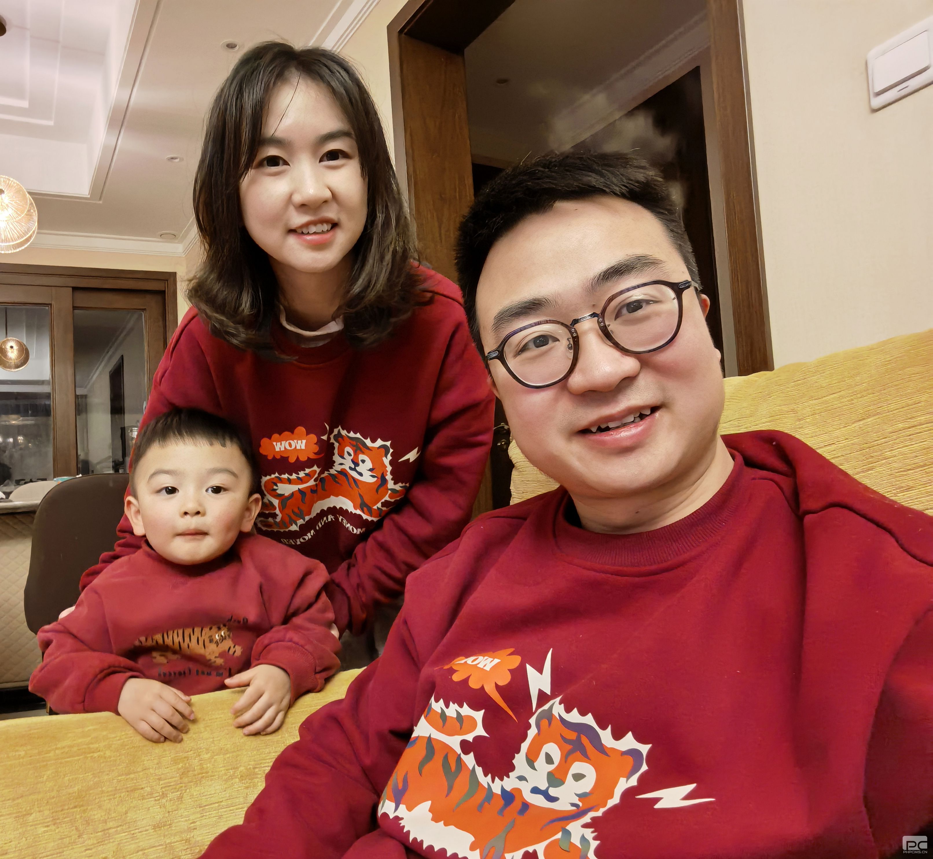 �۲��á�(�й���)���޹�˾����