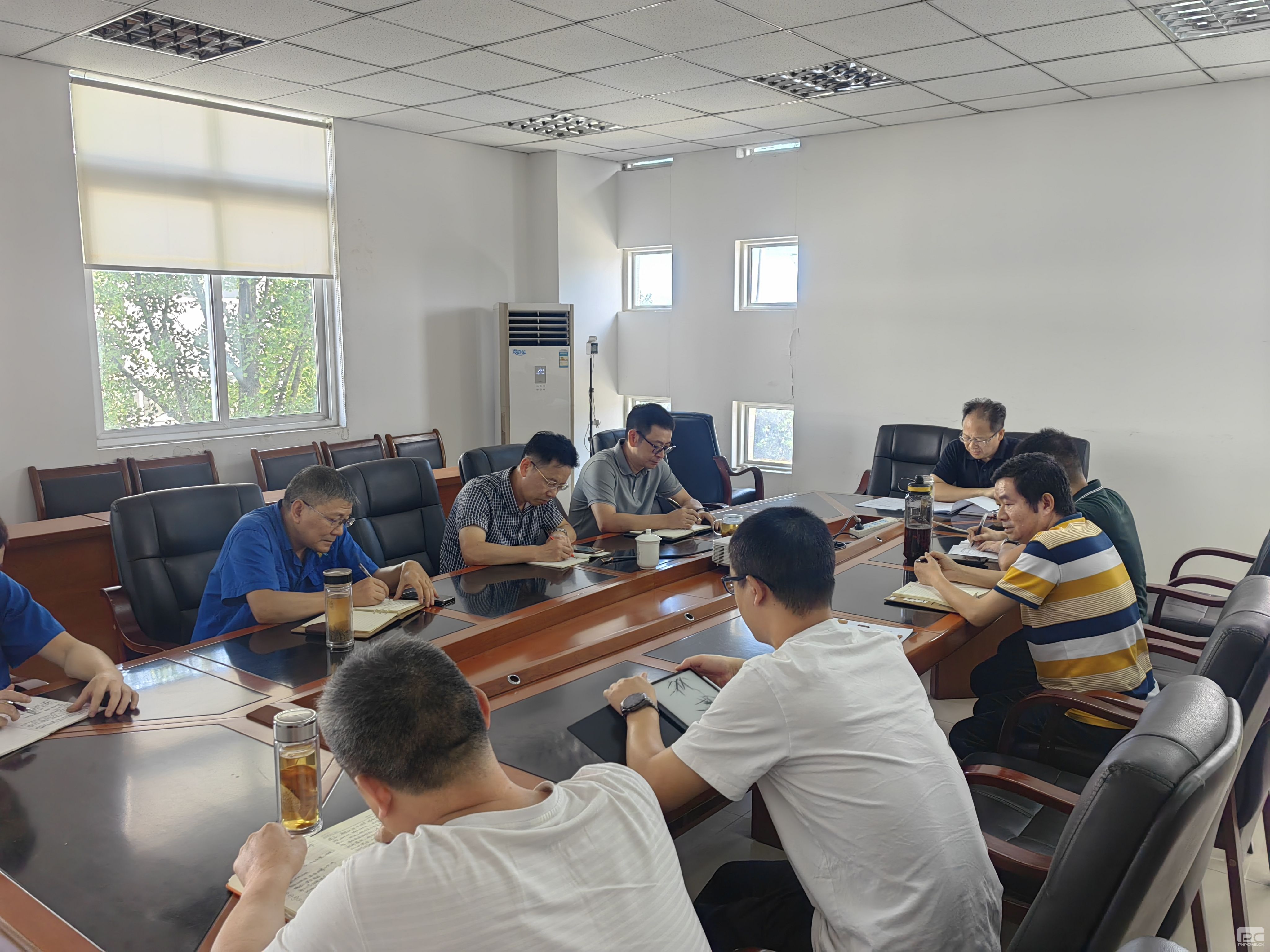 �۲��á�(�й���)���޹�˾����