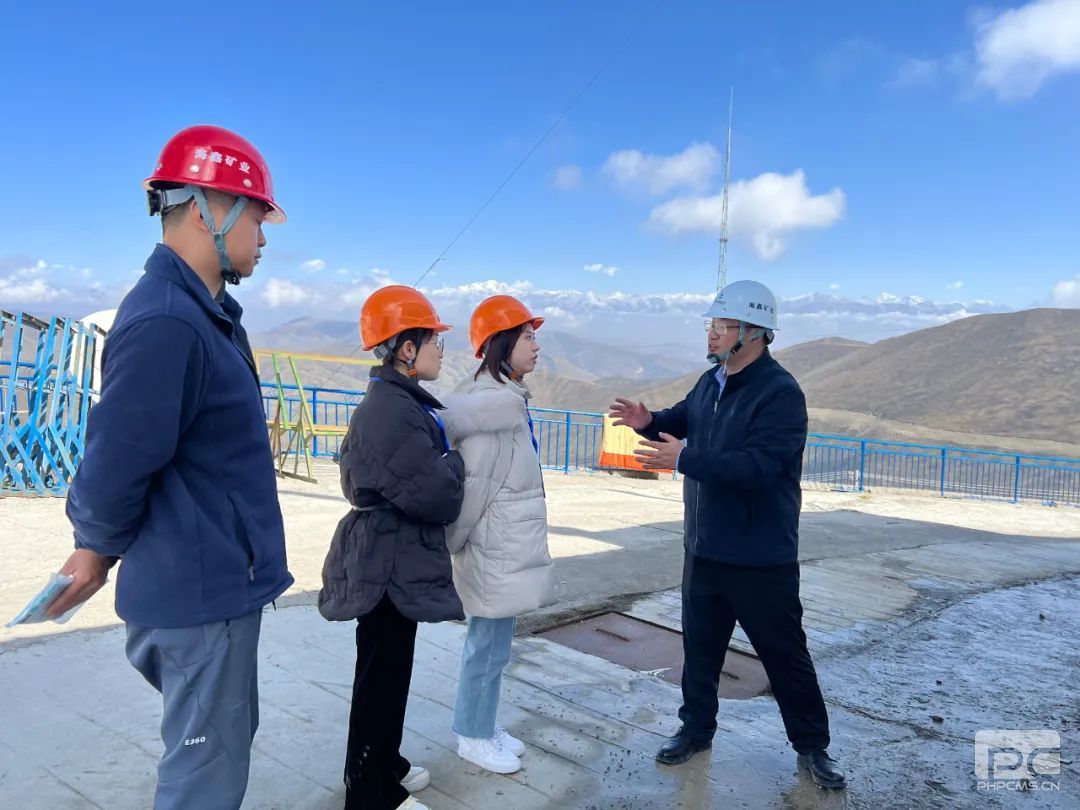 �۲��á�(�й���)���޹�˾����