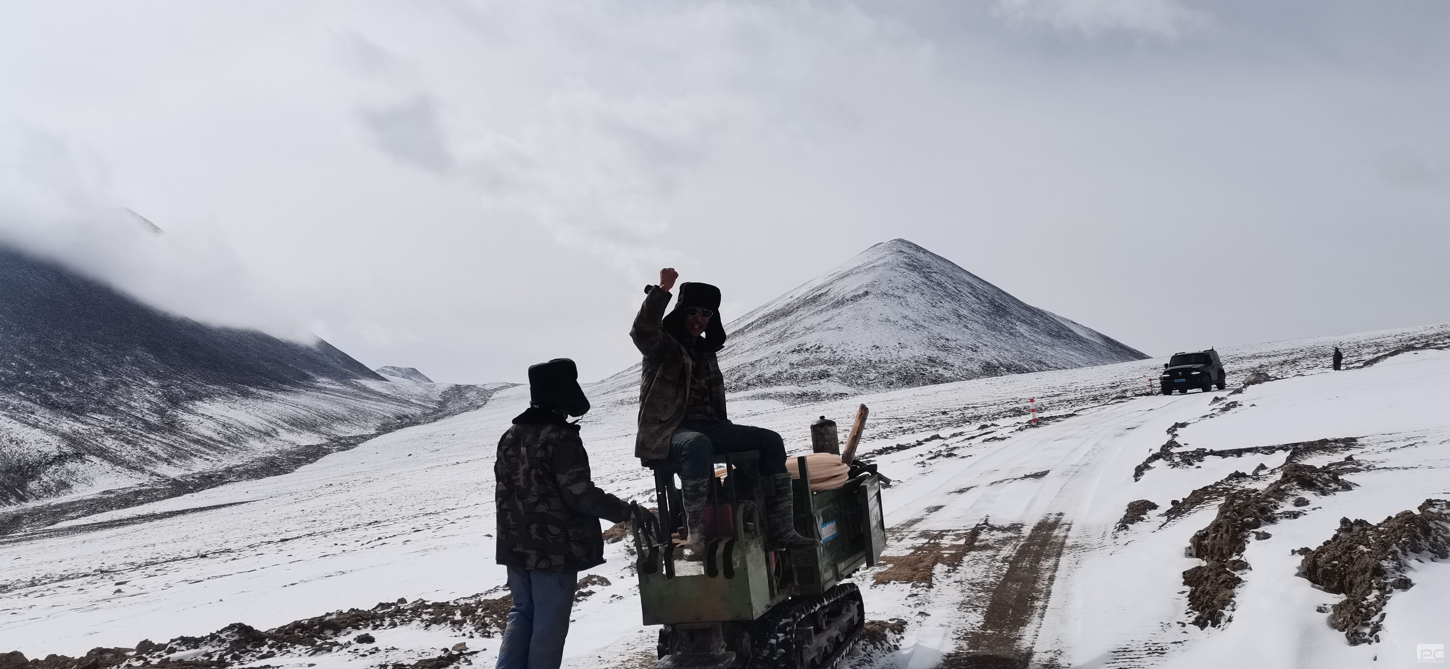 �۲��á�(�й���)���޹�˾����