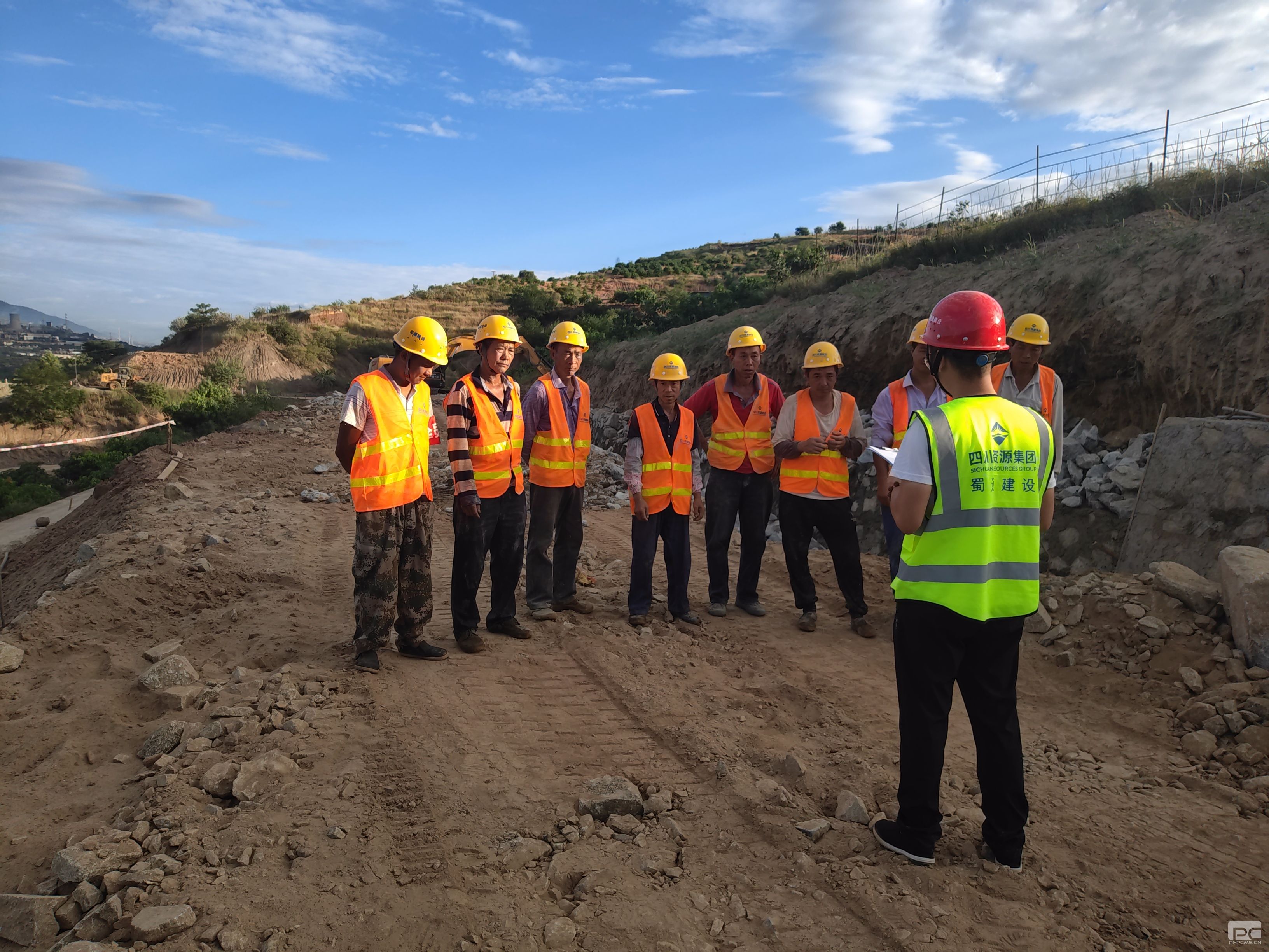 �۲��á�(�й���)���޹�˾����