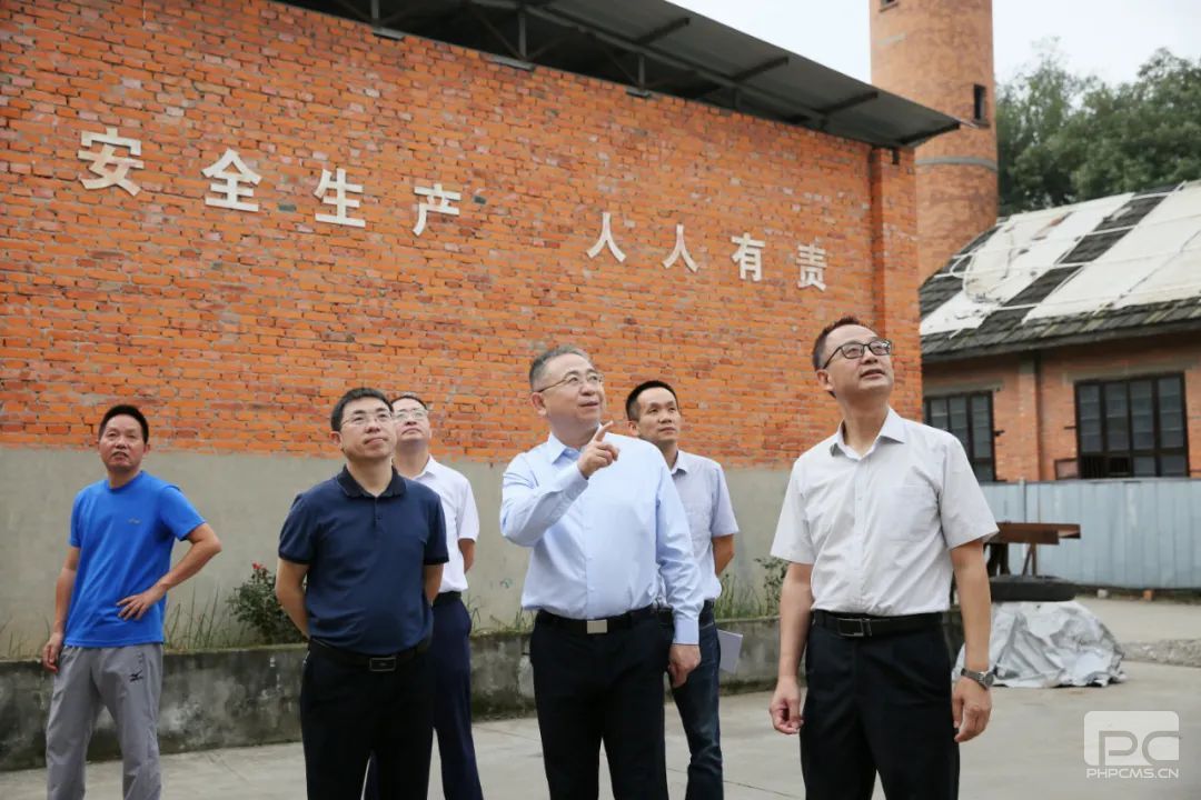 �����쵼������顰˫�ڡ��ڼ�������������