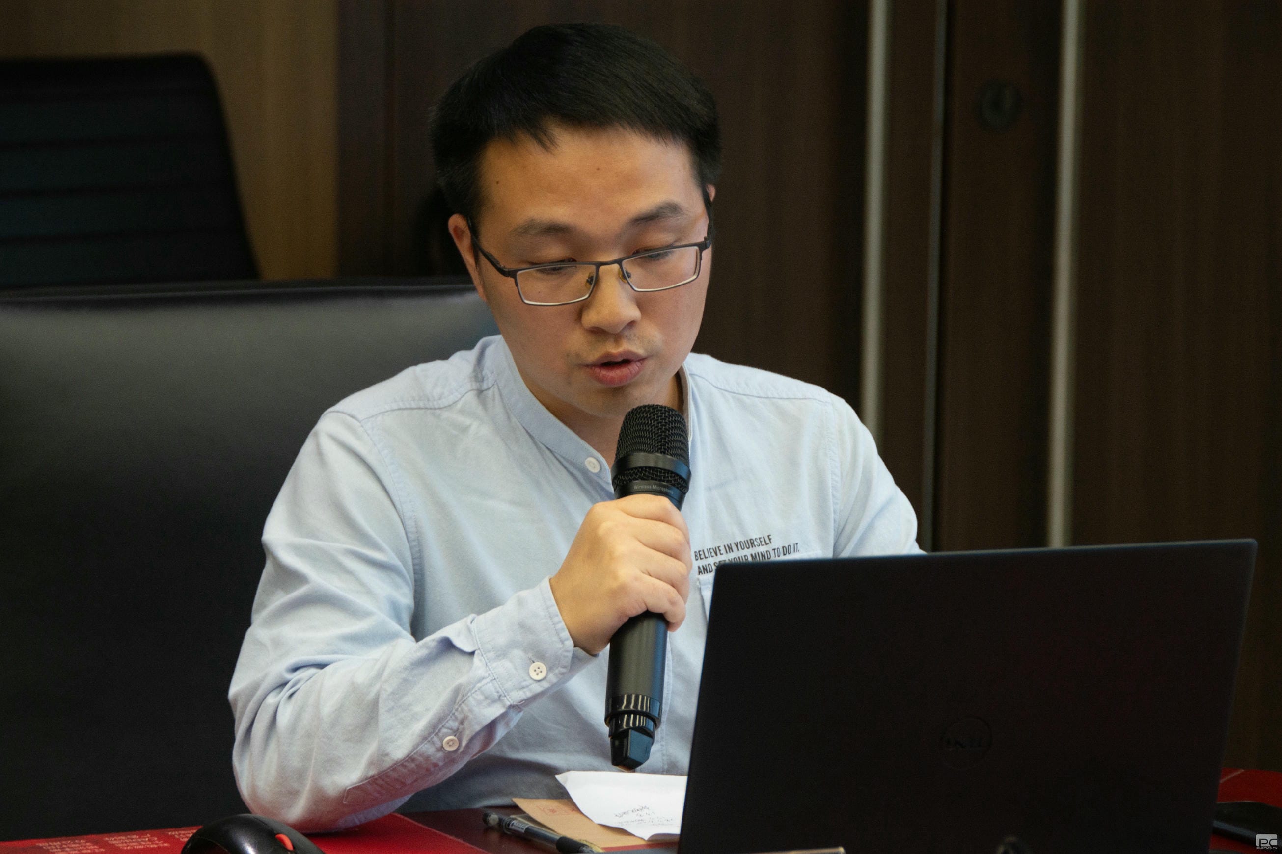 �۲��á�(�й���)���޹�˾����