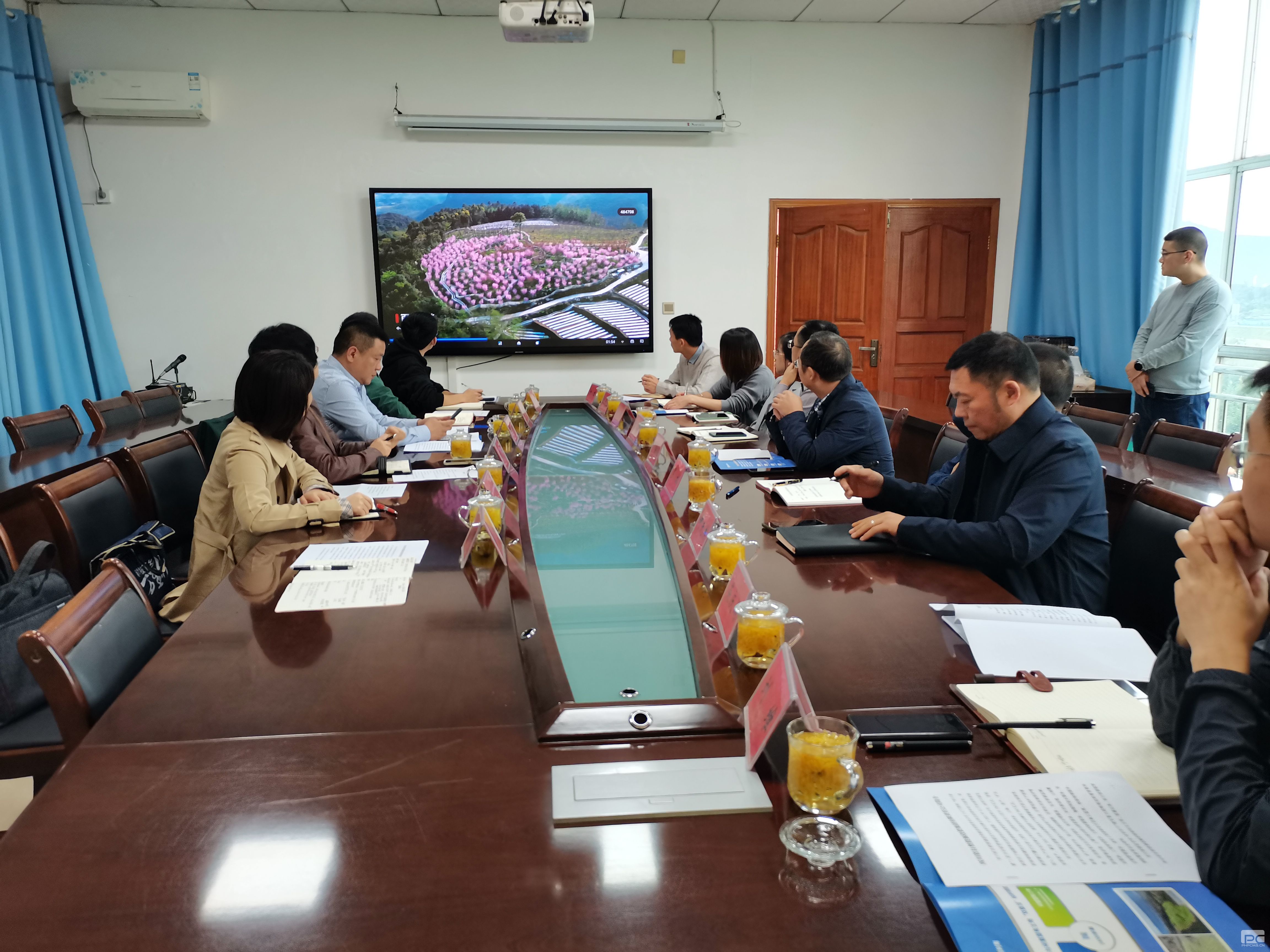 �۲��á�(�й���)���޹�˾����