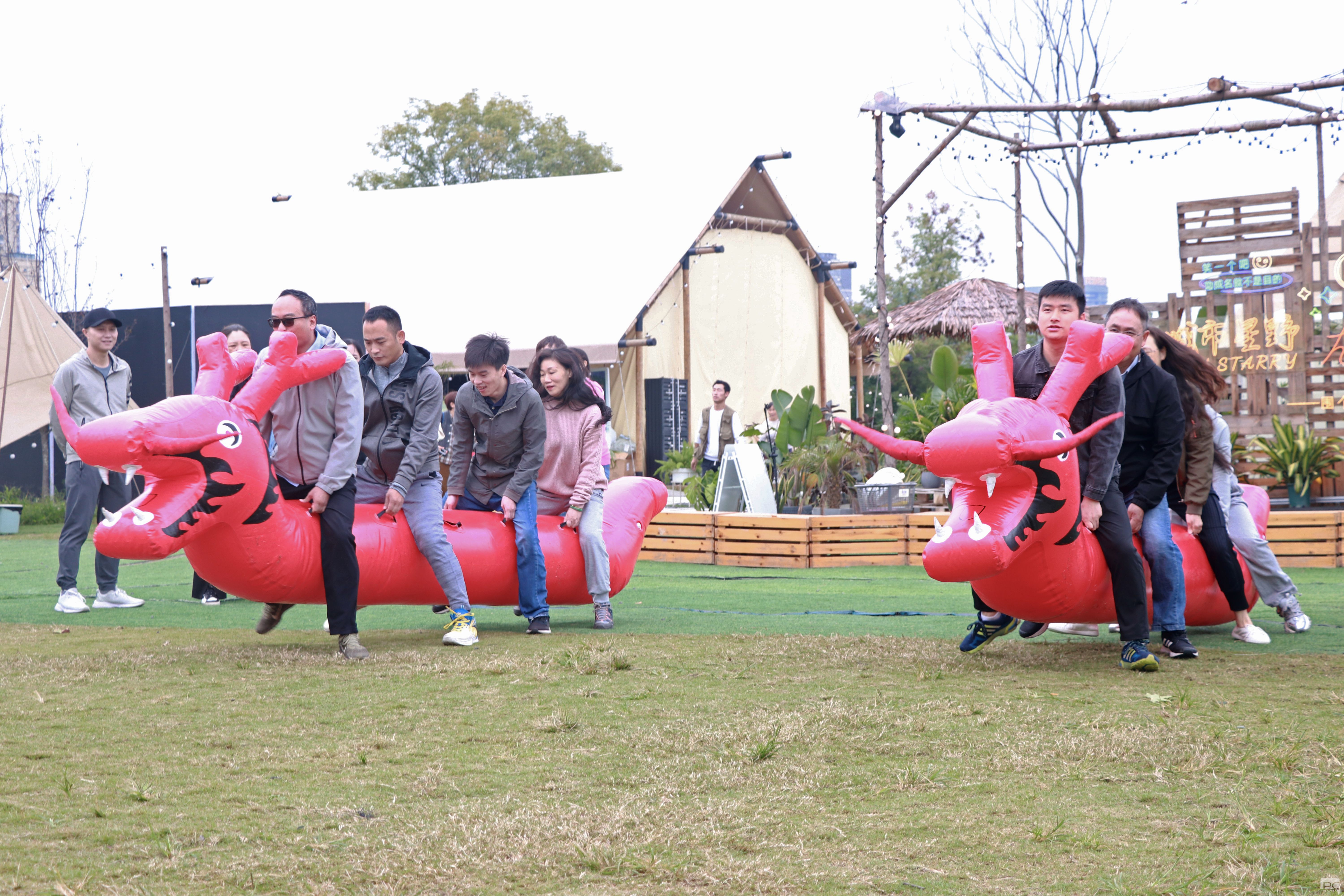 �۲��á�(�й���)���޹�˾����