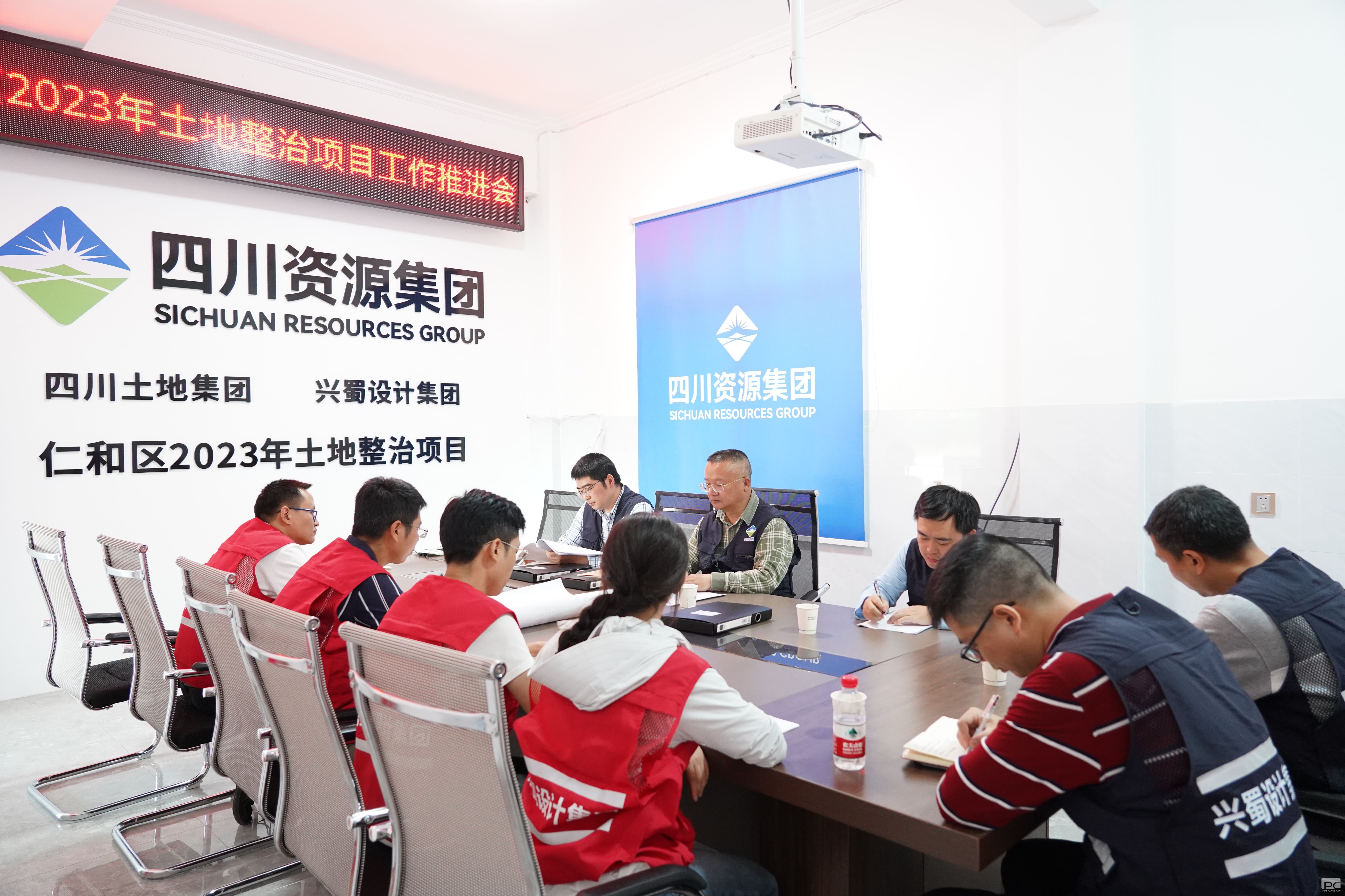 �۲��á�(�й���)���޹�˾����