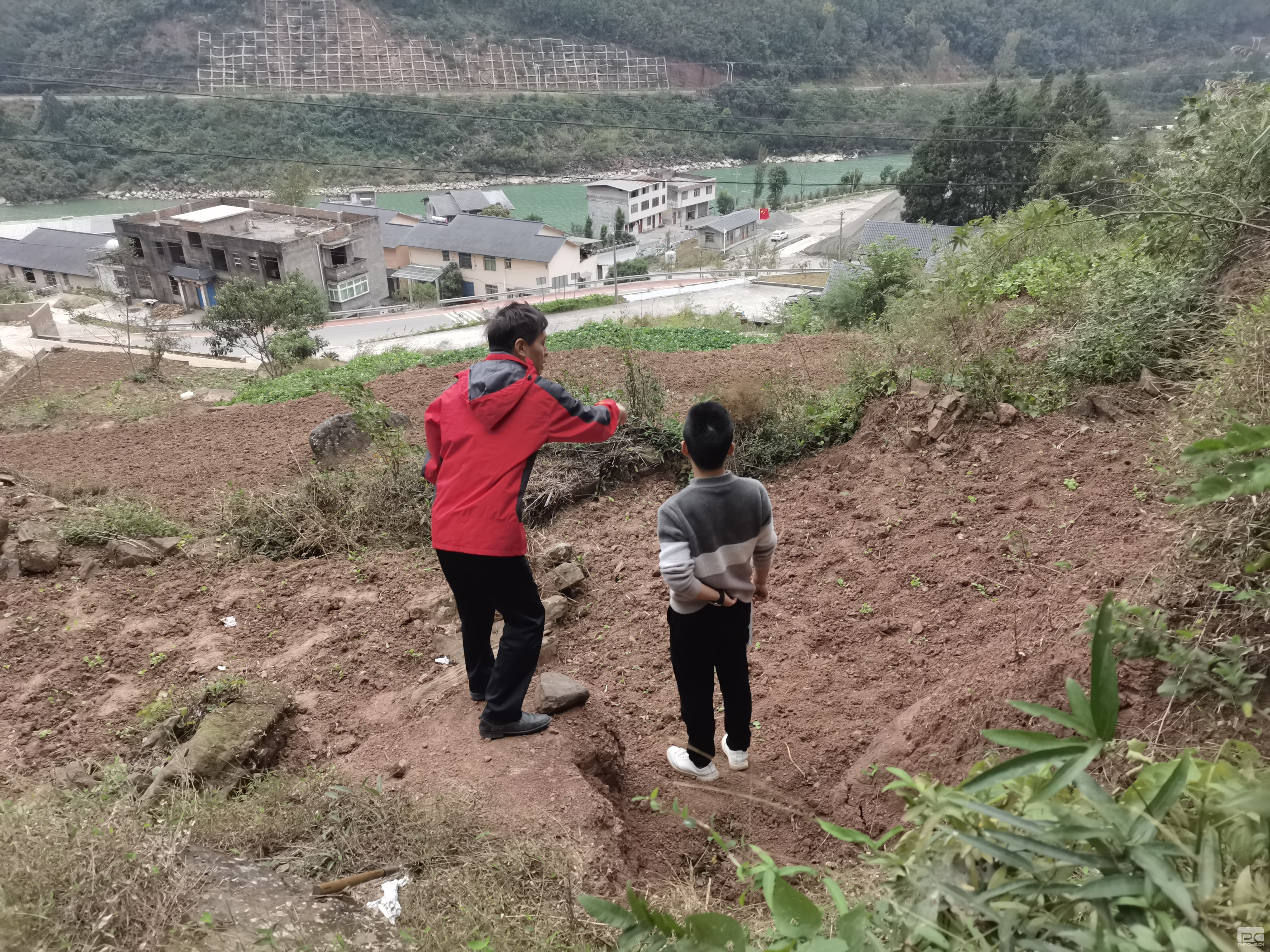 �������ܹ���ʦ÷�ع��������ͨ����ëԡ����Ϫ��۾ӵ��ɽ���¿��������Ŀ��չҰ��̤������