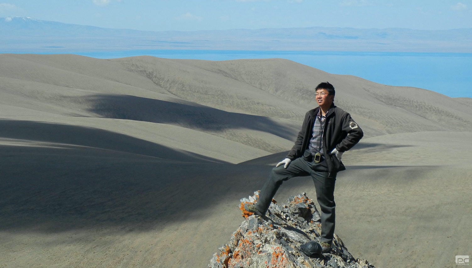 �۲��á�(�й���)���޹�˾����