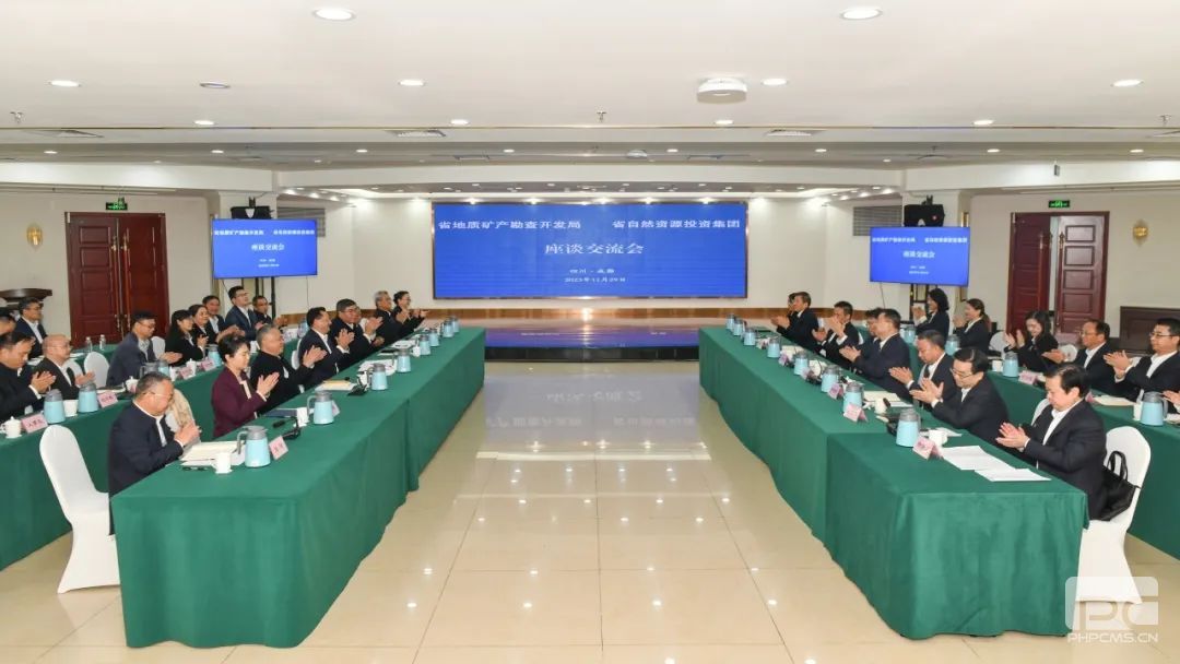 ����ʹ�� �������ح���Ÿ�ʡ���ʾֽ�����̸����