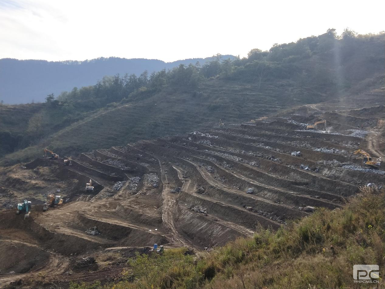 �۲��á�(�й���)���޹�˾����