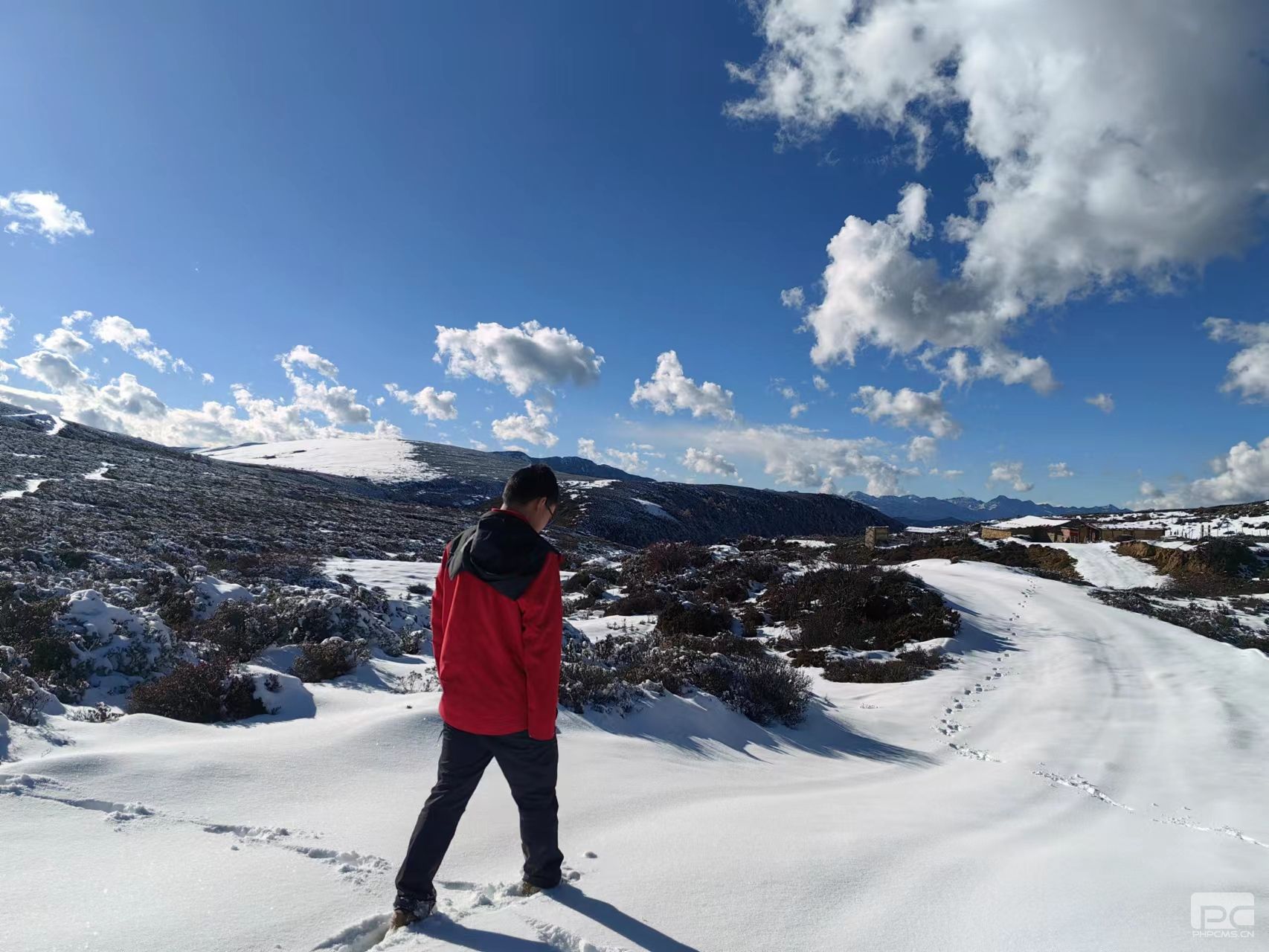 �۲��á�(�й���)���޹�˾����