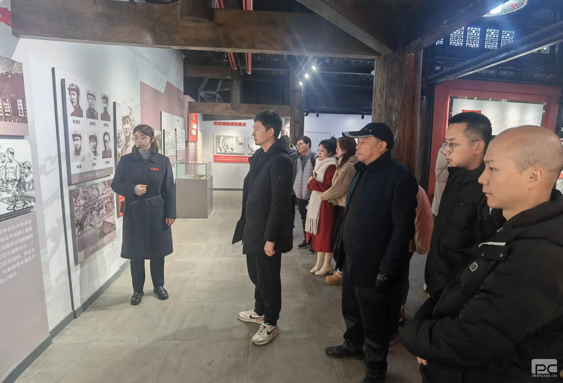 �۲��á�(�й���)���޹�˾����