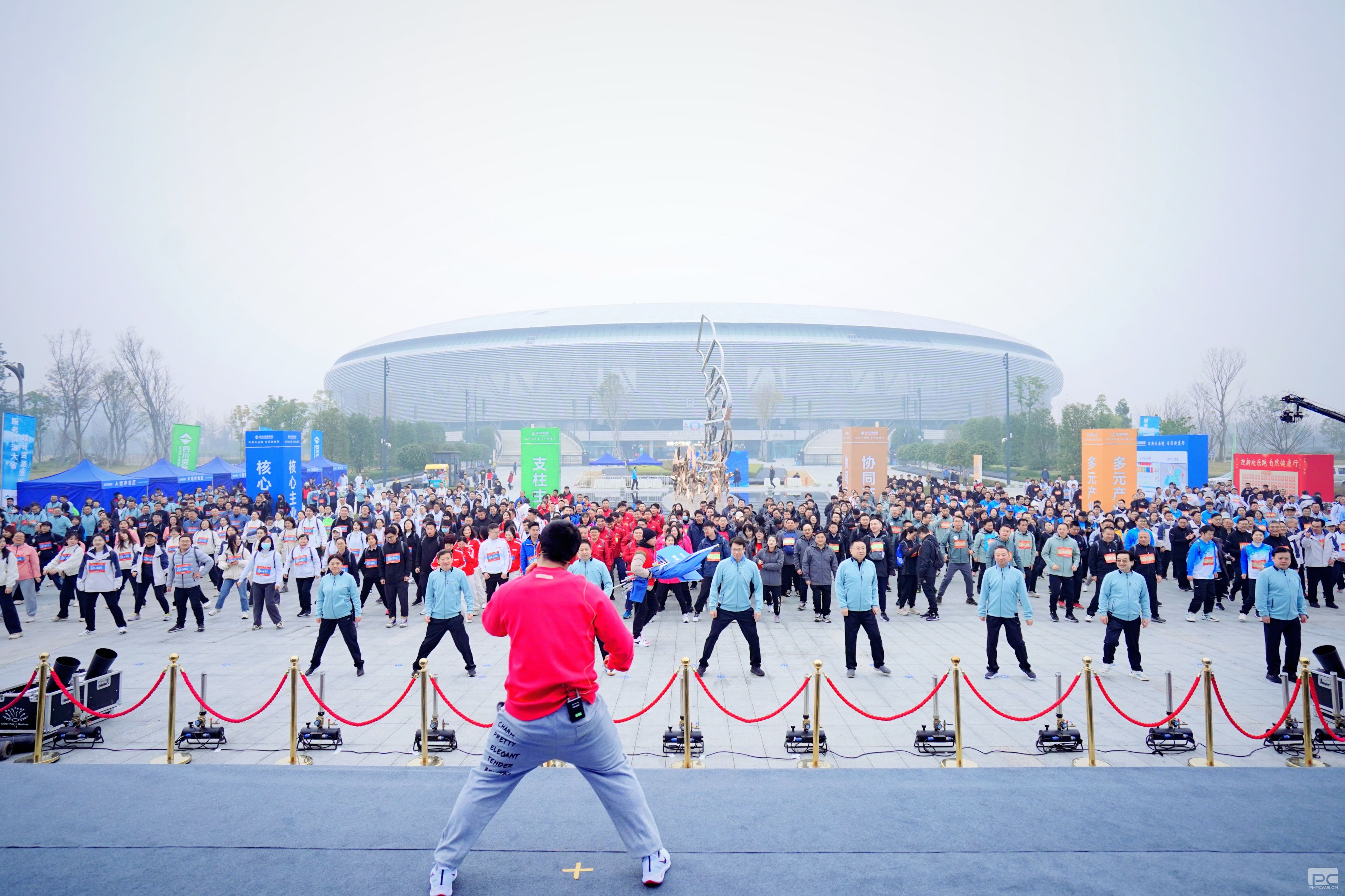 �۲��á�(�й���)���޹�˾����