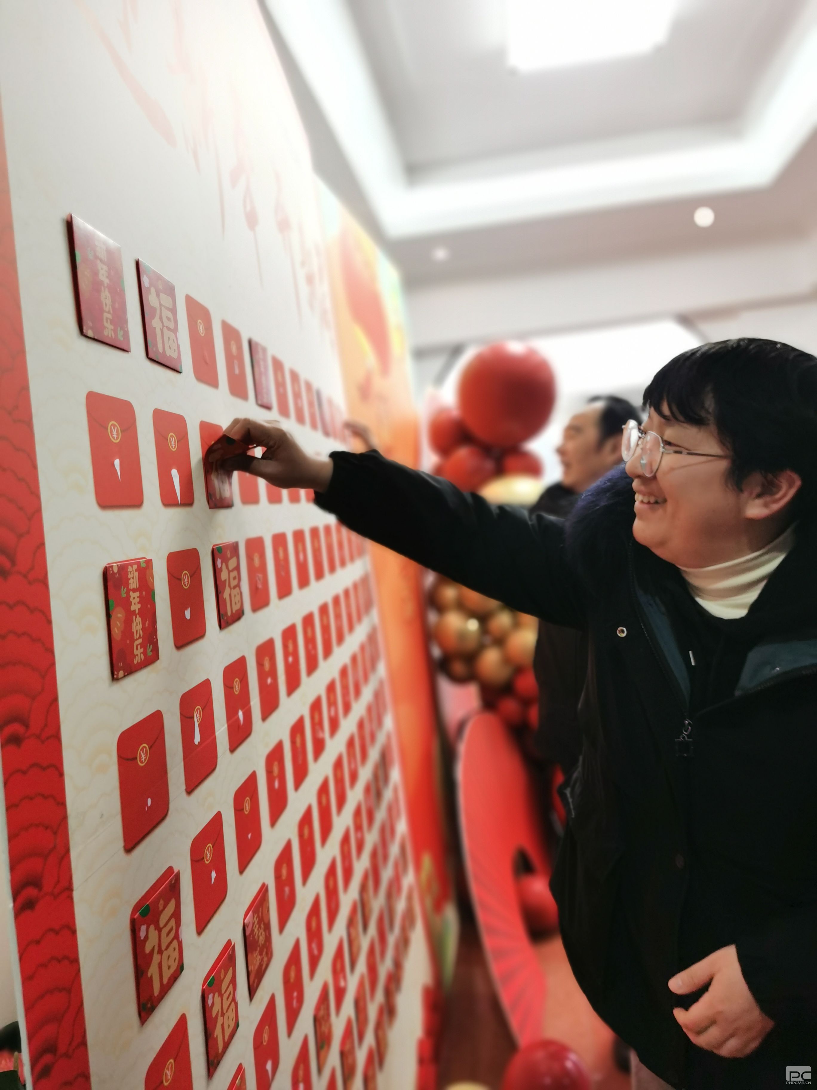 �۲��á�(�й���)���޹�˾����