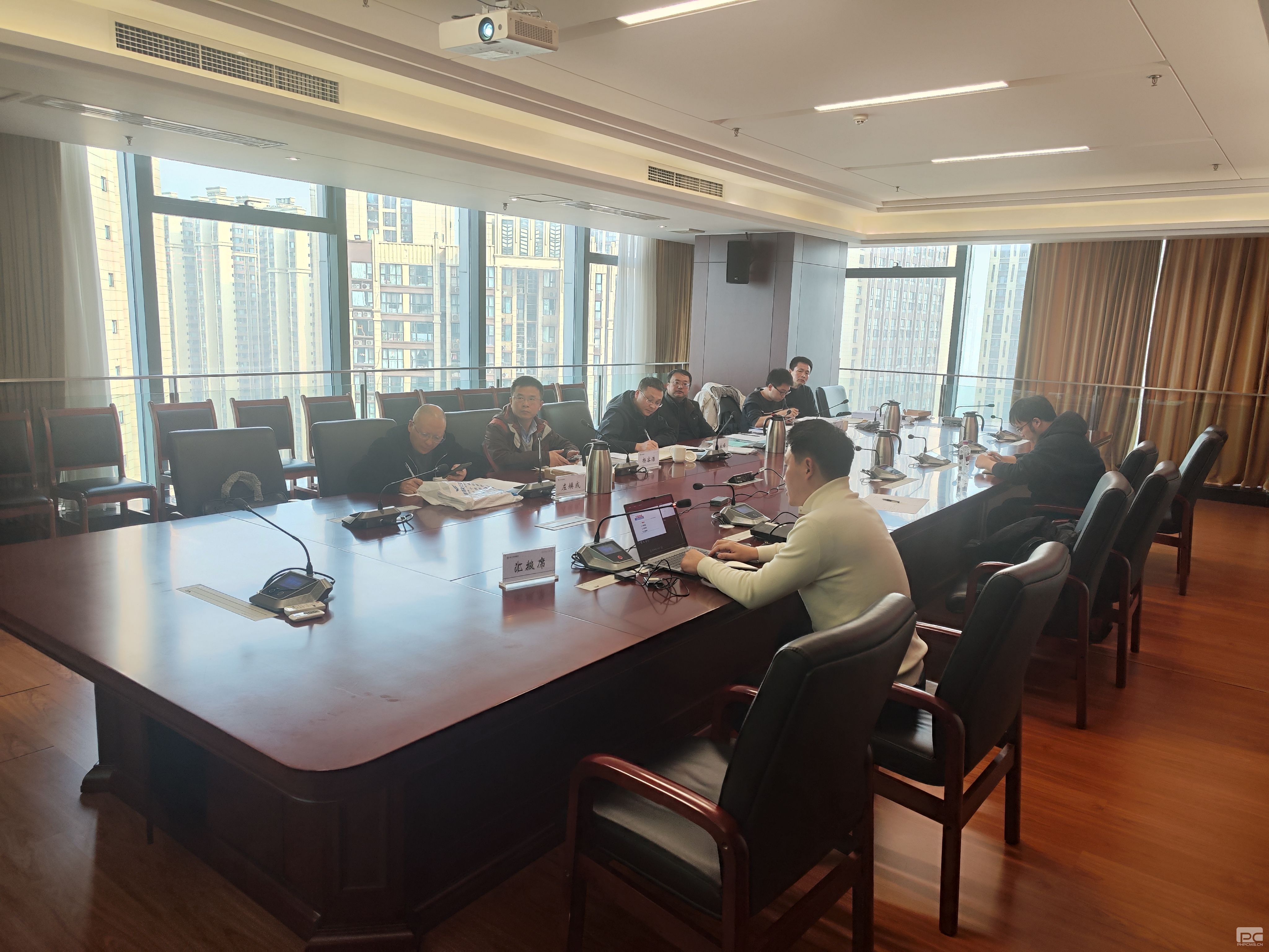 �۲��á�(�й���)���޹�˾����