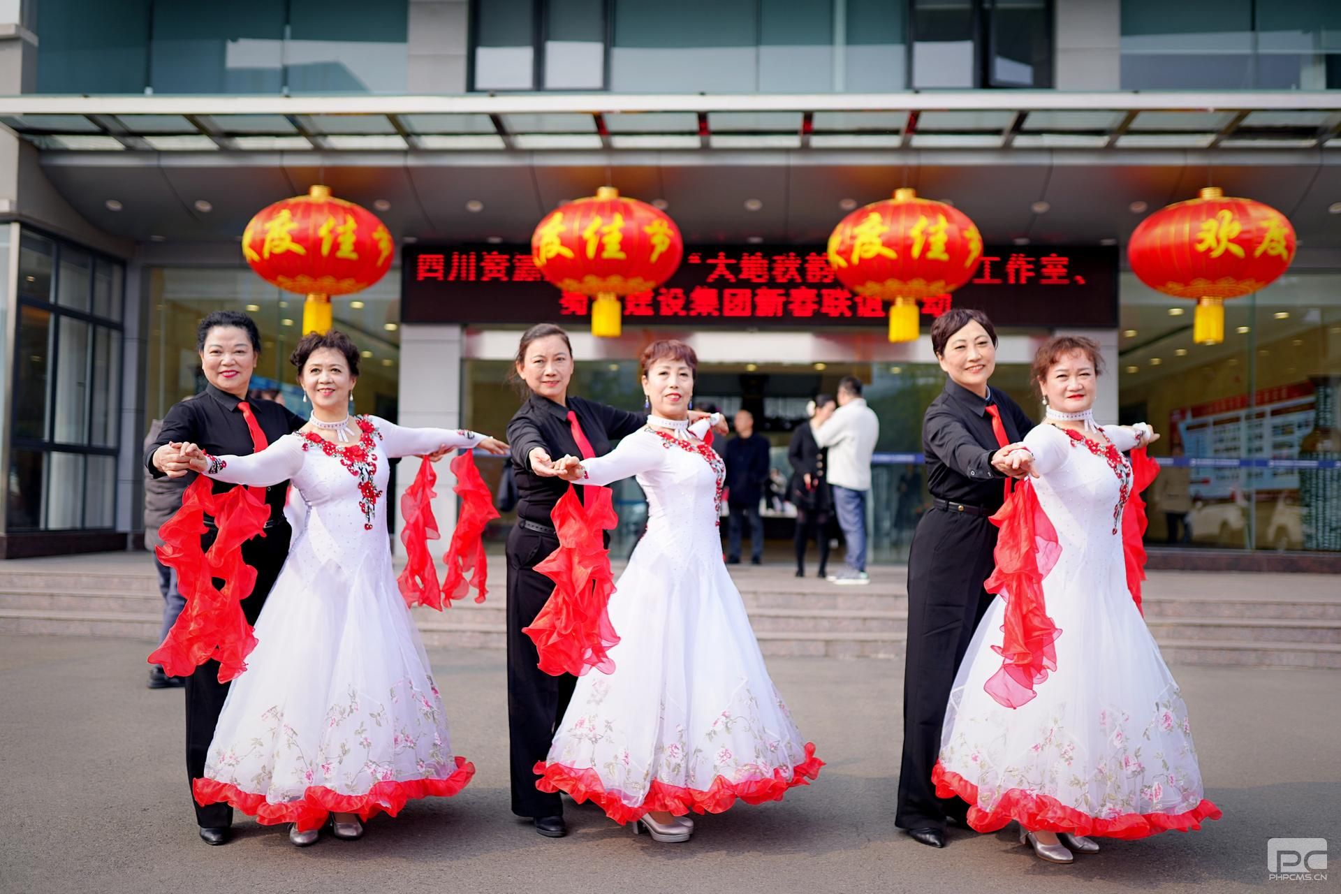 �۲��á�(�й���)���޹�˾����