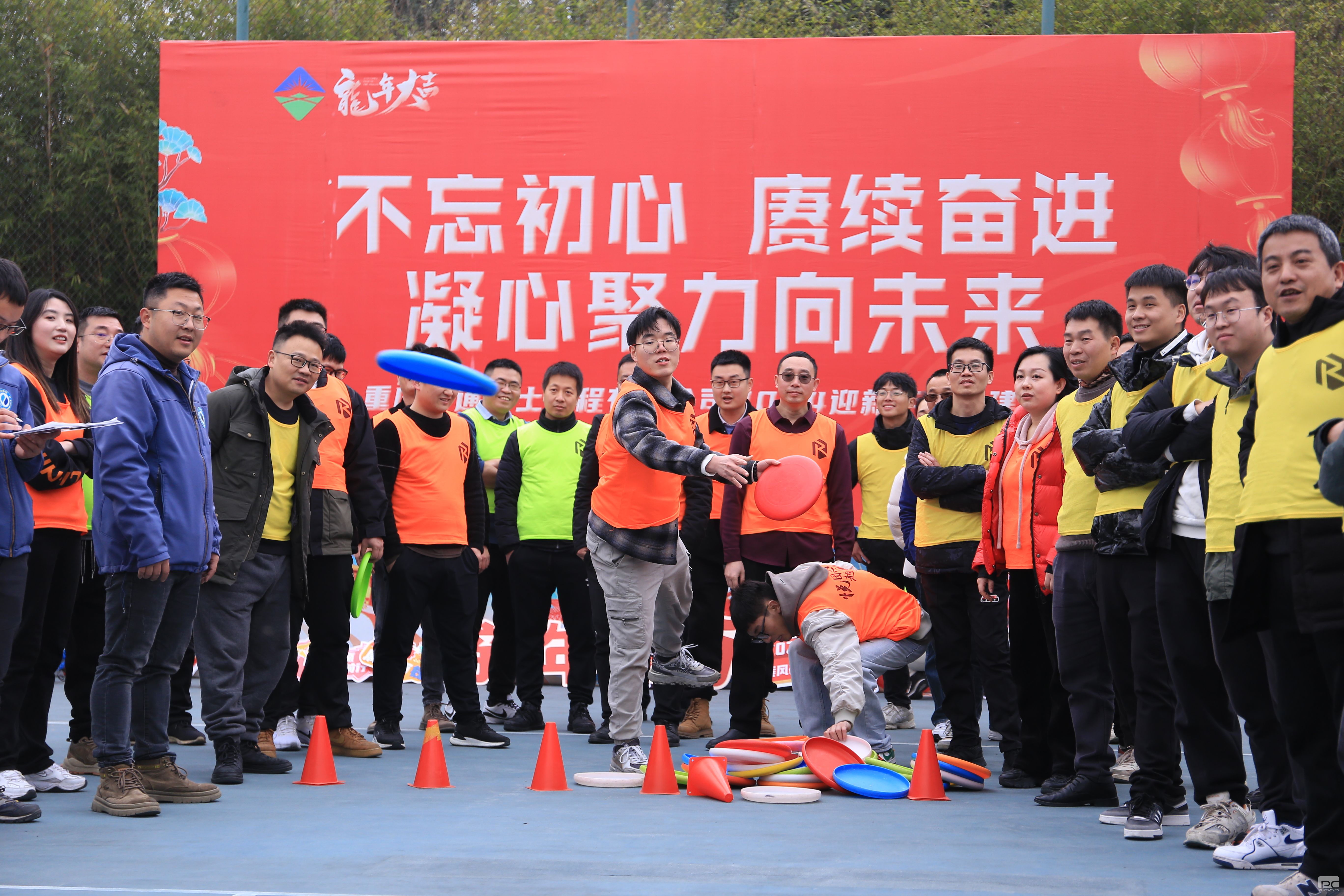 �۲��á�(�й���)���޹�˾����