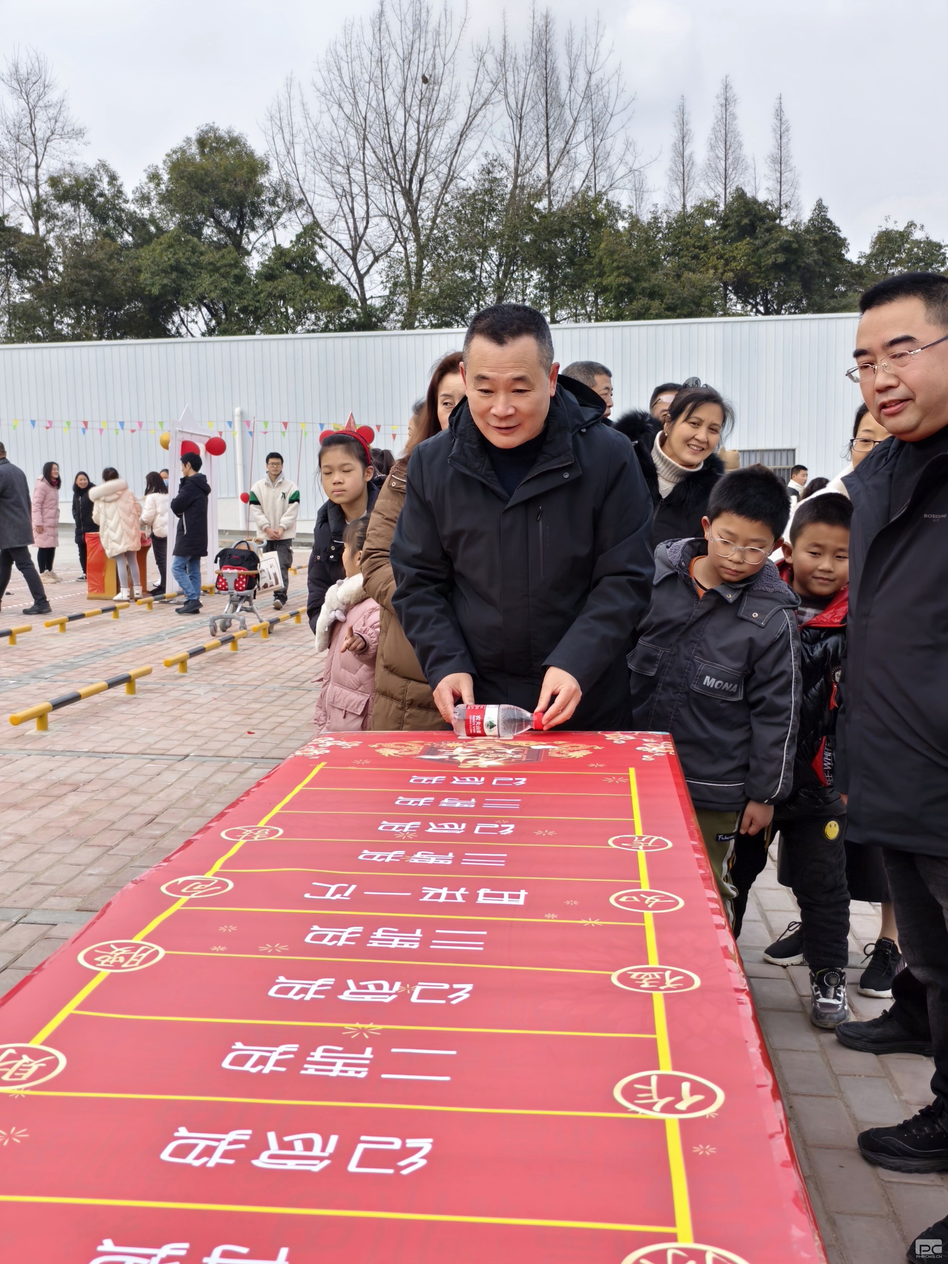 �۲��á�(�й���)���޹�˾����