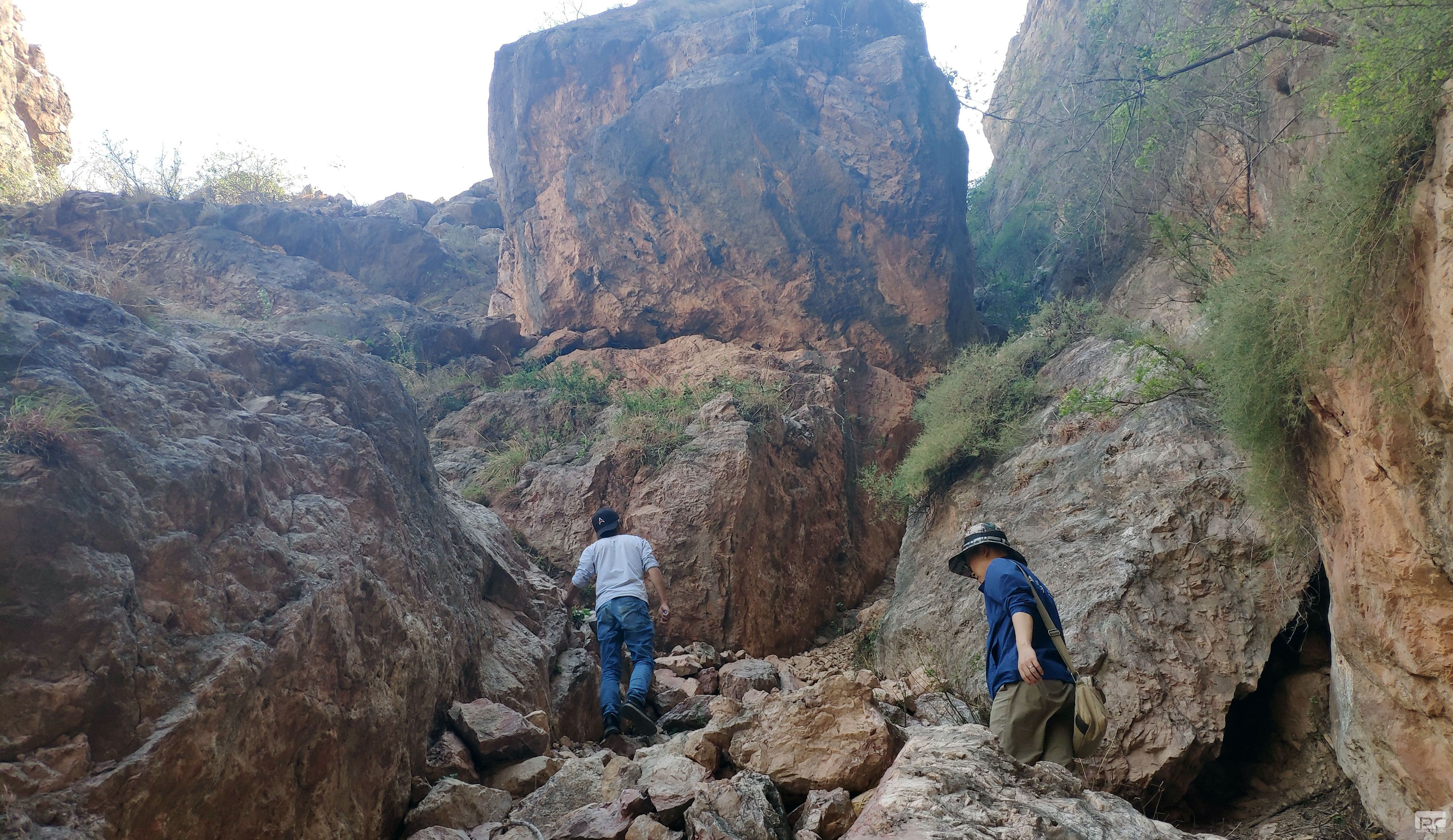 �۲��á�(�й���)���޹�˾����