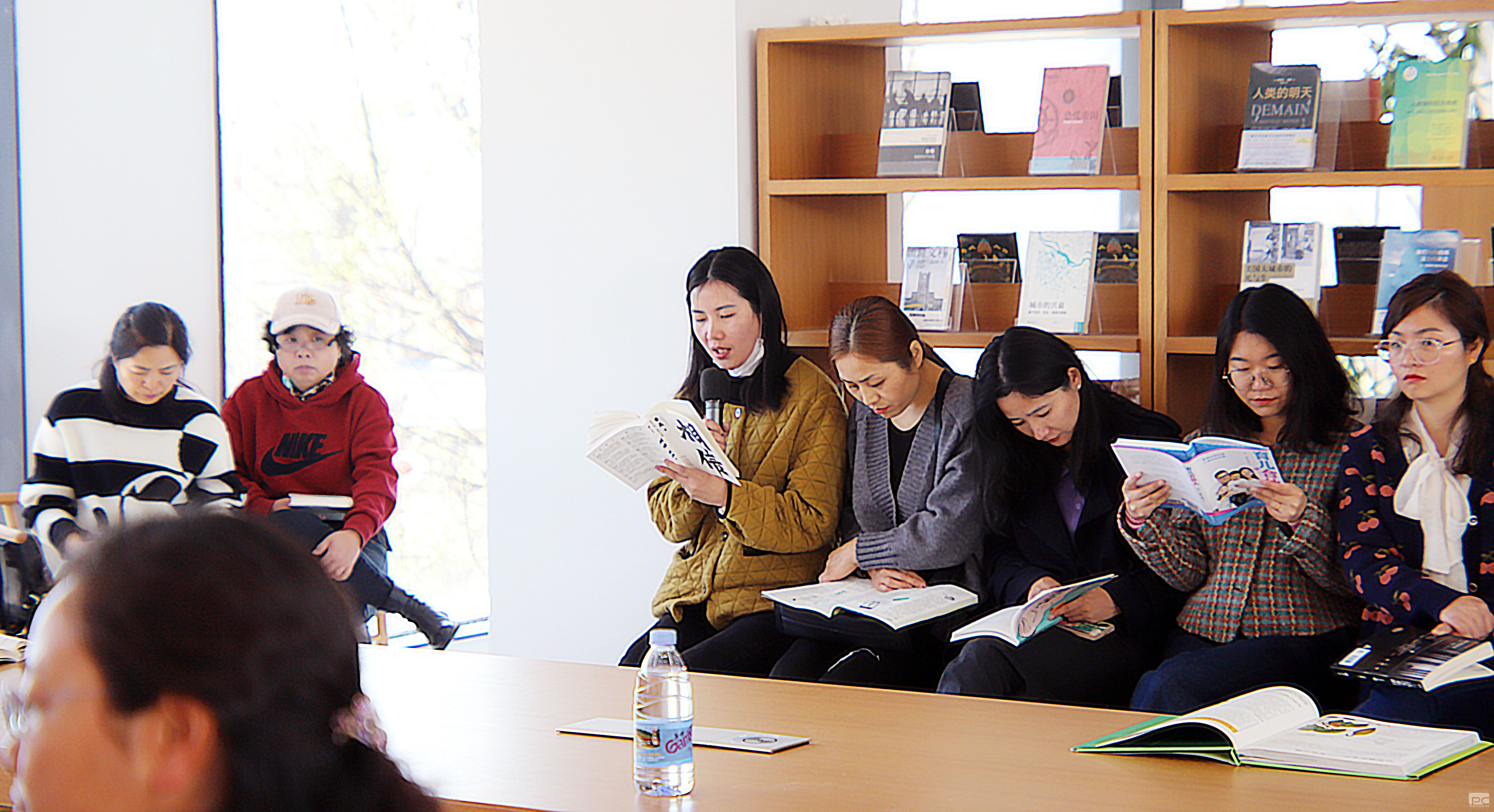 �۲��á�(�й���)���޹�˾����