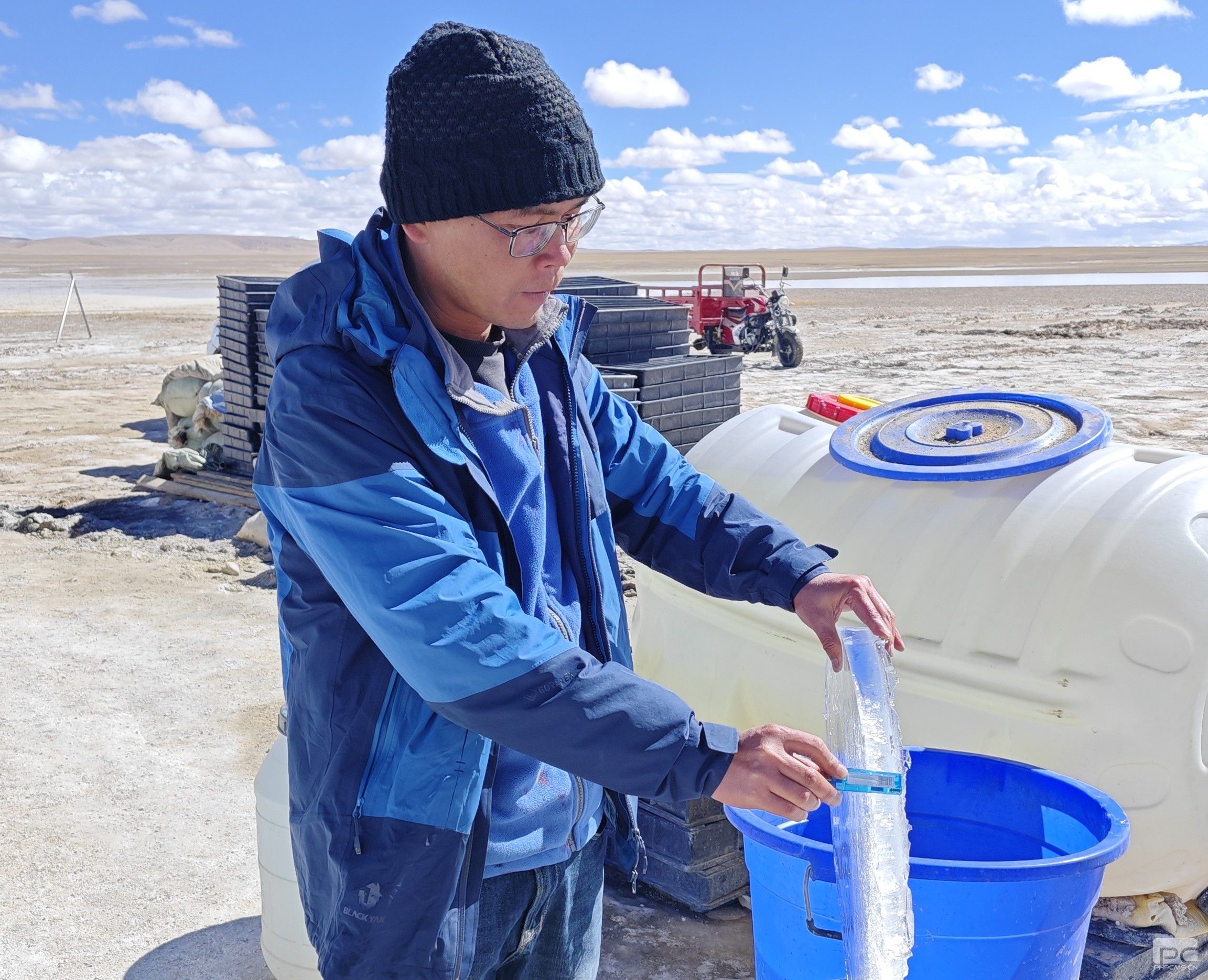 �۲��á�(�й���)���޹�˾����