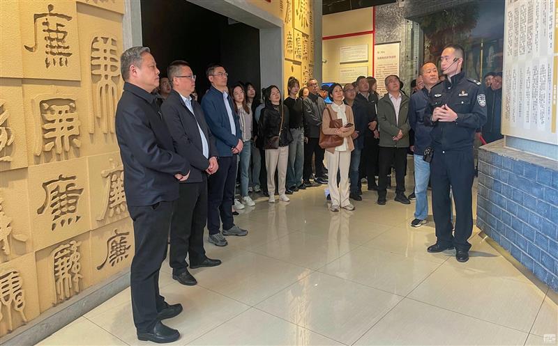 ������ �ؼ��� ֪��η �ص��ߡ��������ӿ�չ��Ա�ɲ���ʾ����