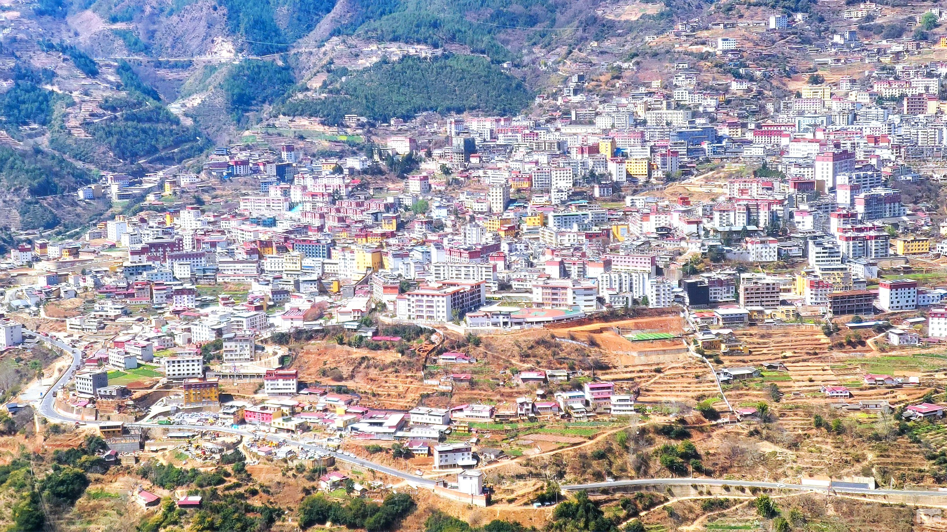 ��ͨ���輯��������ұ��⹫˾˳�������ɽ��ľ�����س�1��5���˶��ϲ������Ŀ