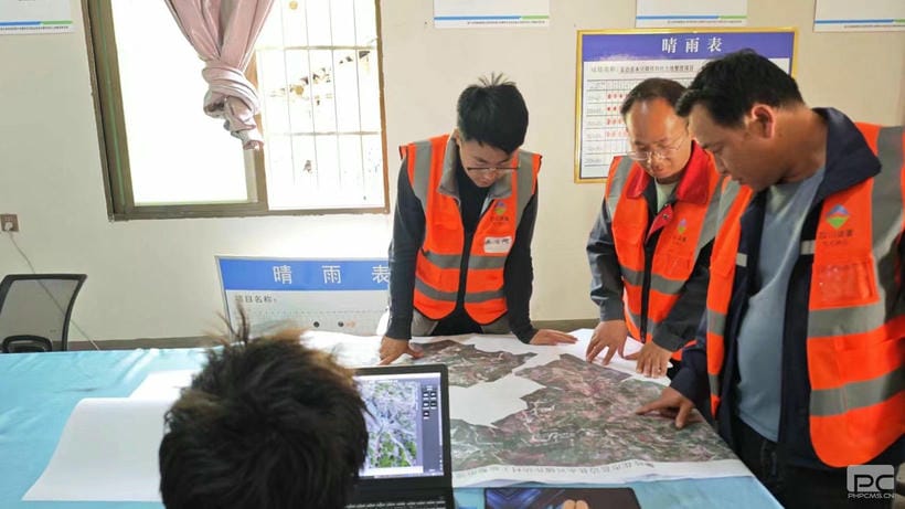 �۲��á�(�й���)���޹�˾����