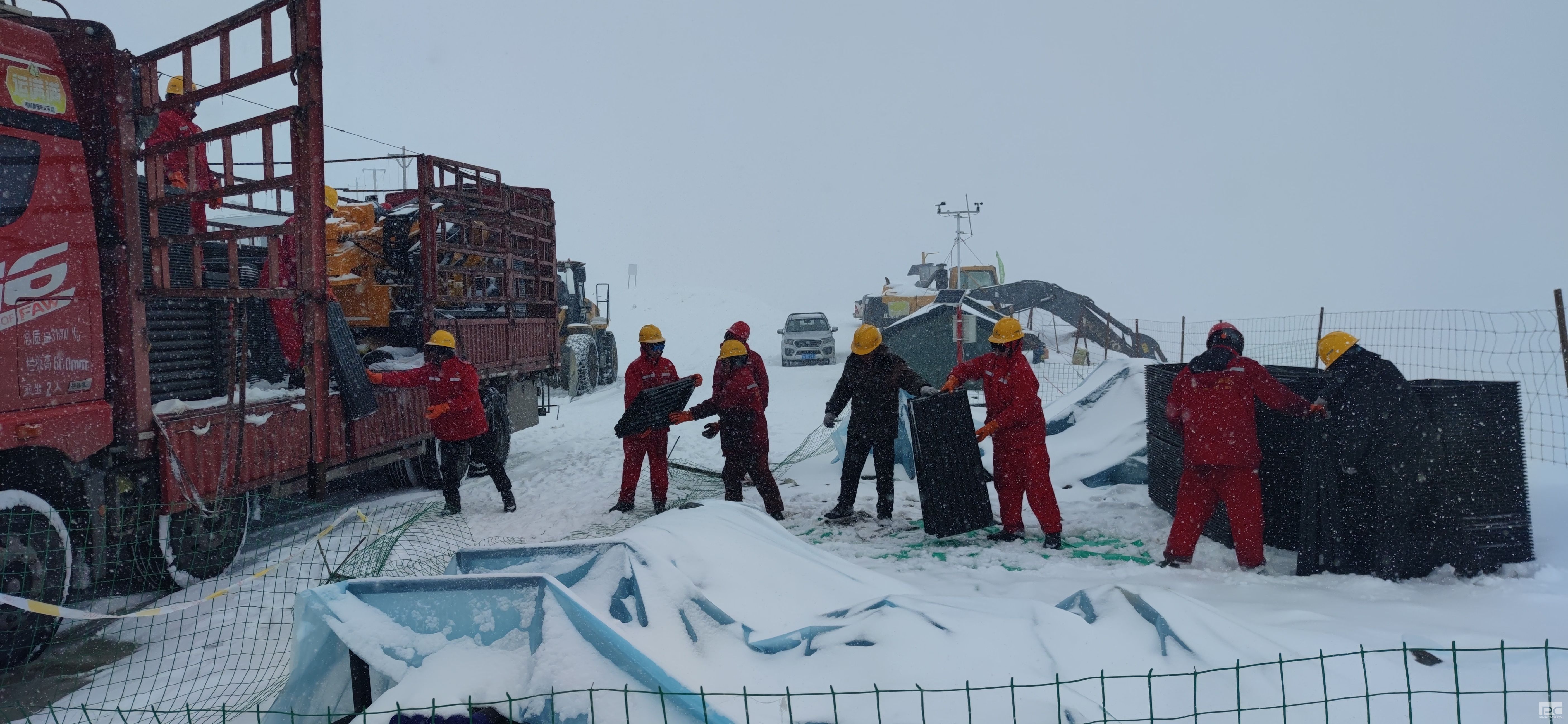 �۲��á�(�й���)���޹�˾����